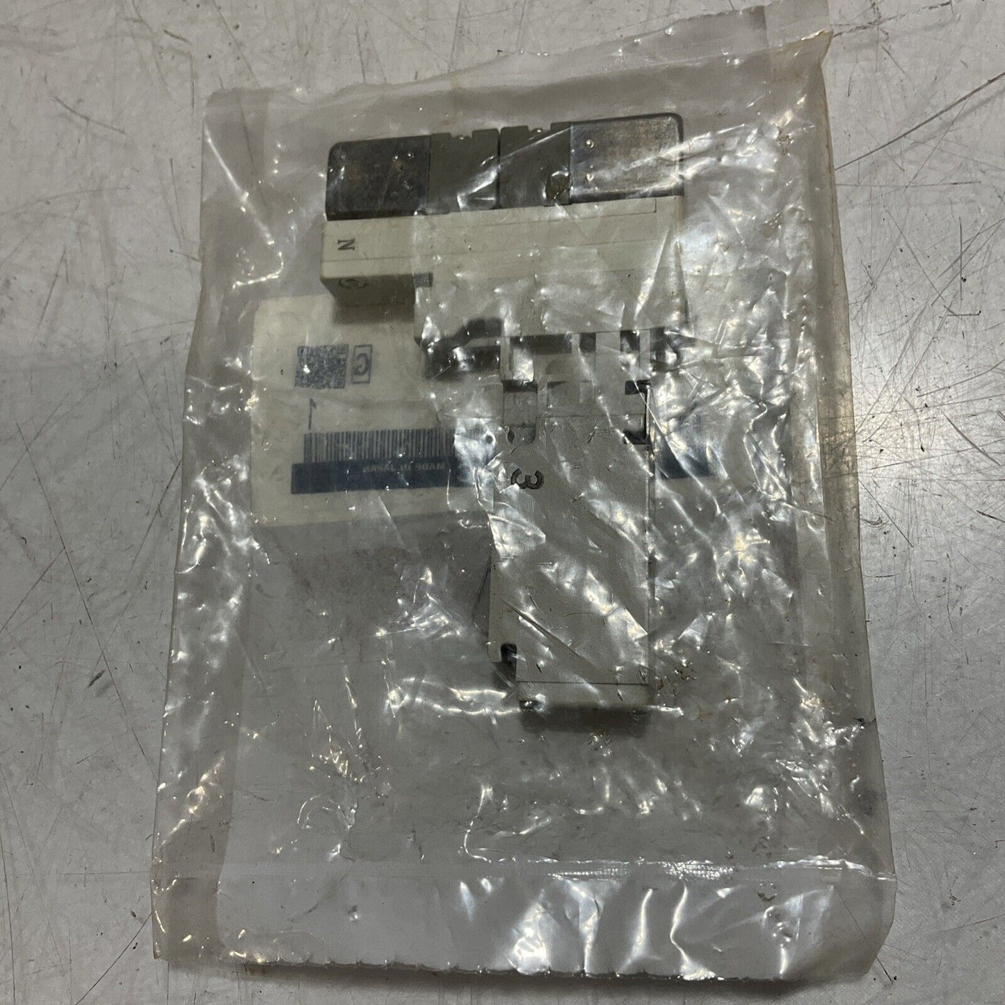 SMC VQ1301N-51 RUBBER SEAL MANFOL VALVE U3S