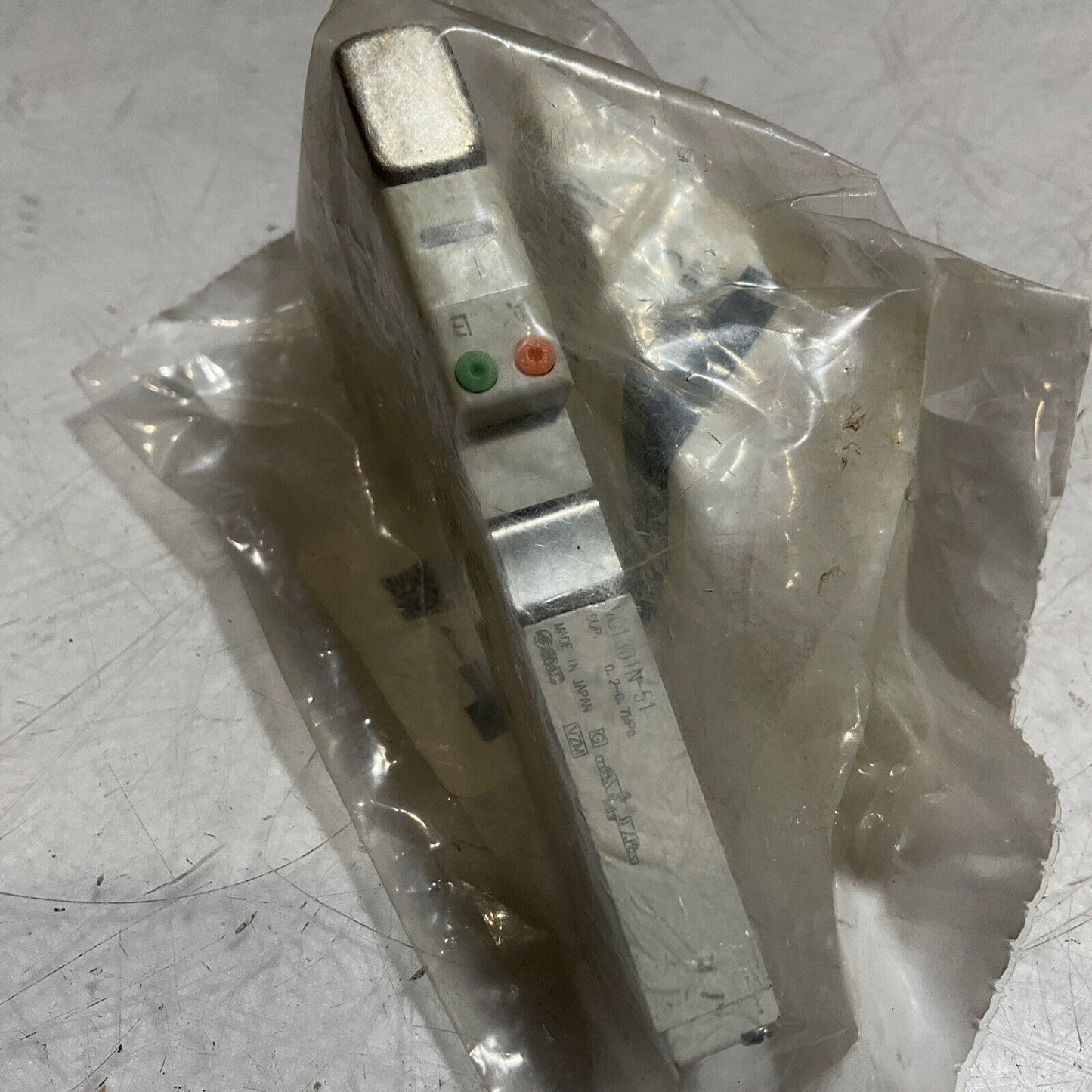 SMC VQ1301N-51 RUBBER SEAL MANFOL VALVE U3S