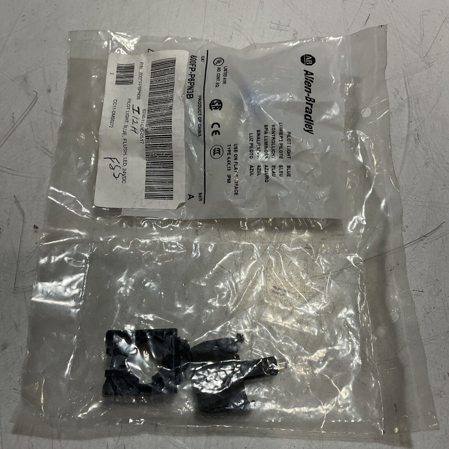 A-B ALLEN - BRADLEY 800FP-P6PN3B PILOT LIGHT BLUE FLUSH LED 24VDC U3S