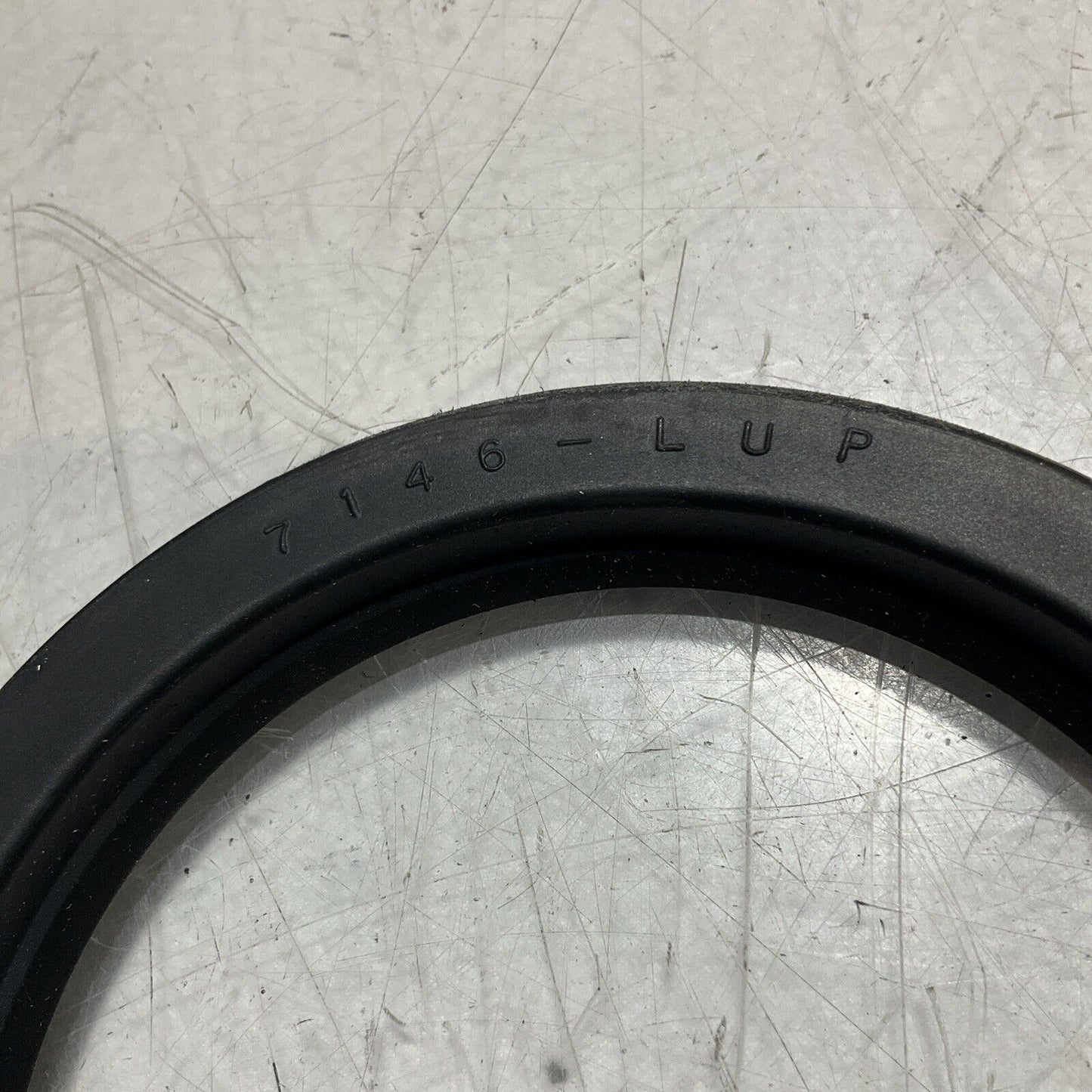 PARKER 2QTR15 CLIPPER OIL SEAL LOT OF 2 U3S