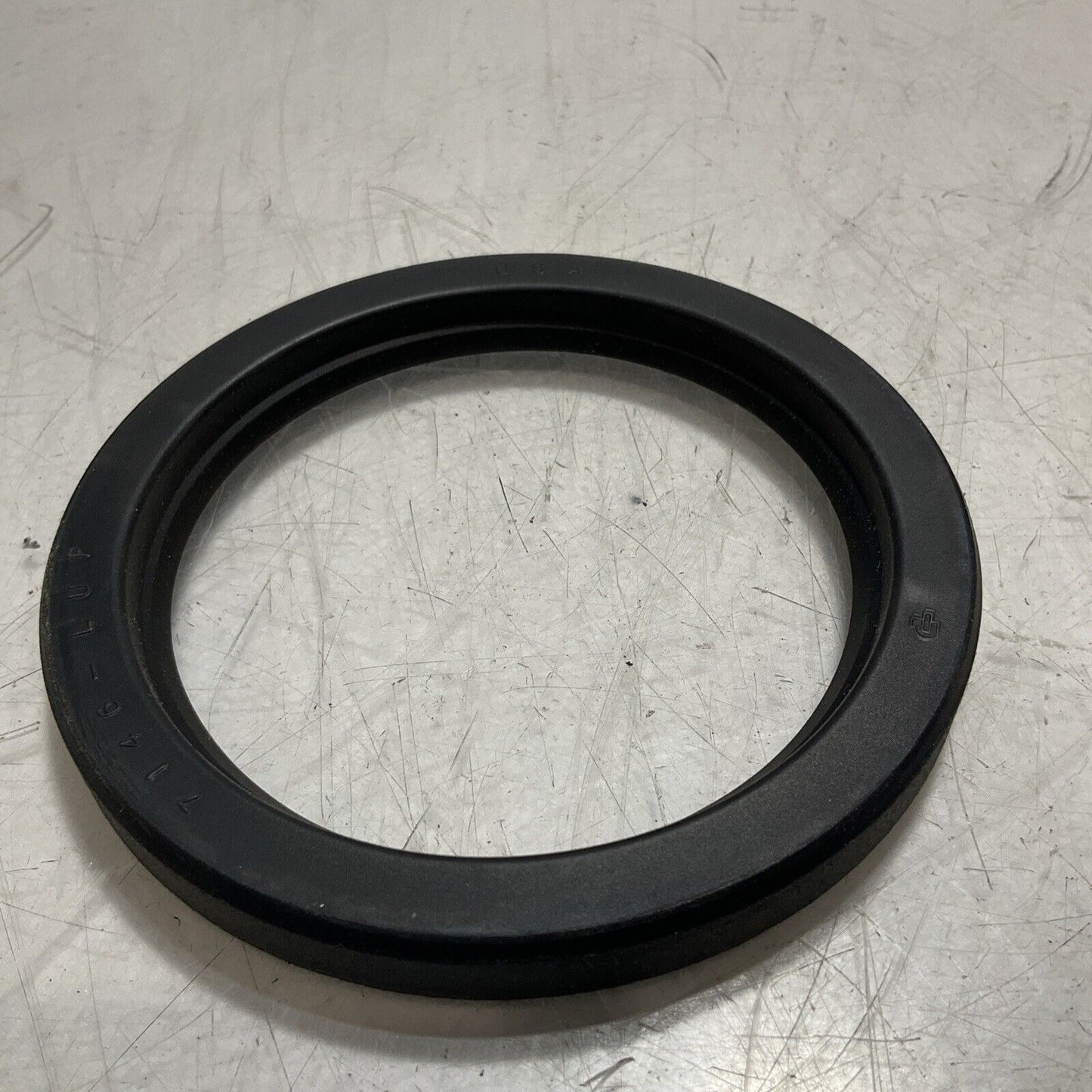 PARKER 2QTR15 CLIPPER OIL SEAL LOT OF 2 U3S