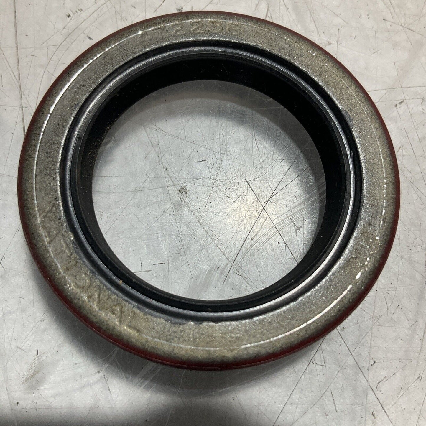 TIMKEN 472258 INDUSTRIAL AUTOMOTIVE OIL SEAL LOT OF 2 U3S