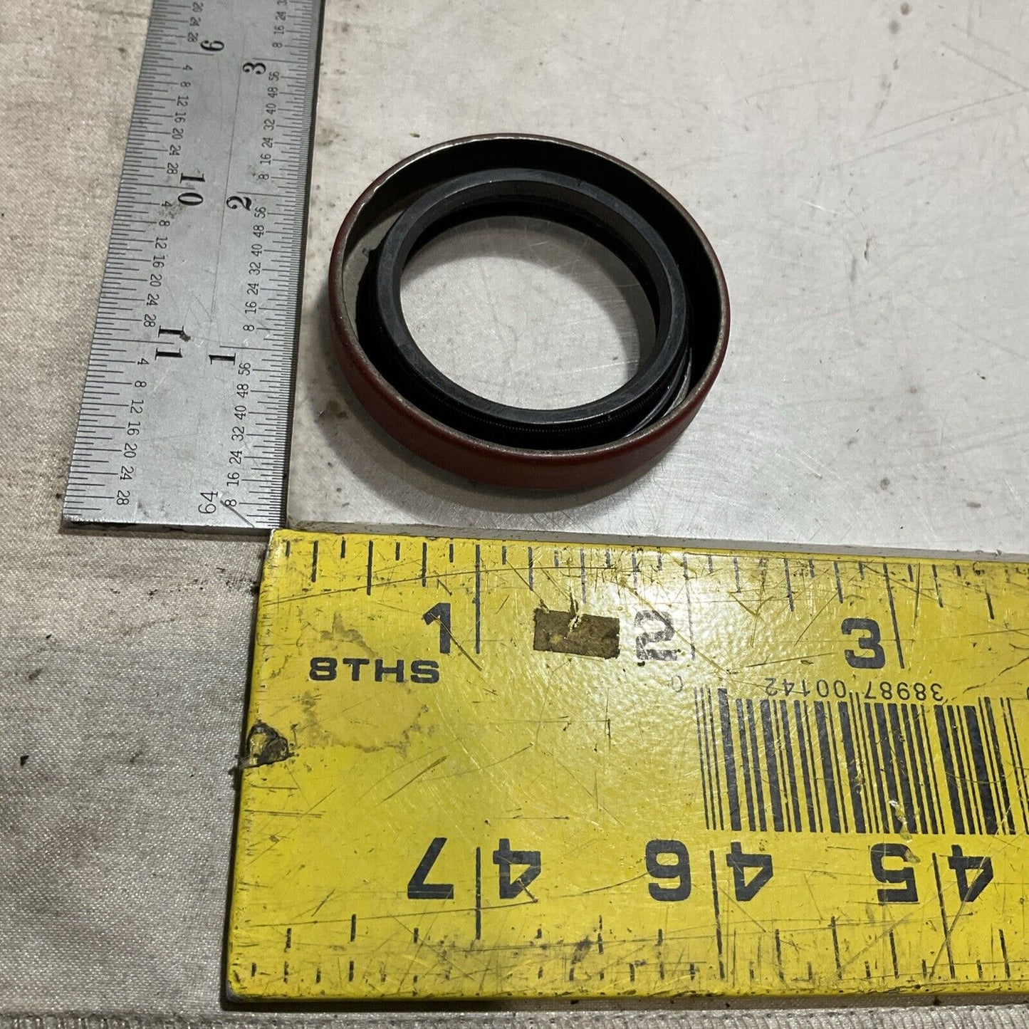 TIMKEN 472258 INDUSTRIAL AUTOMOTIVE OIL SEAL LOT OF 2 U3S