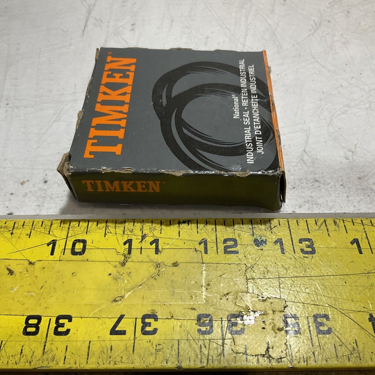 TIMKEN 472258 DIFFERENTIAL PINION OIL SEAL LOT OF 2 U3S