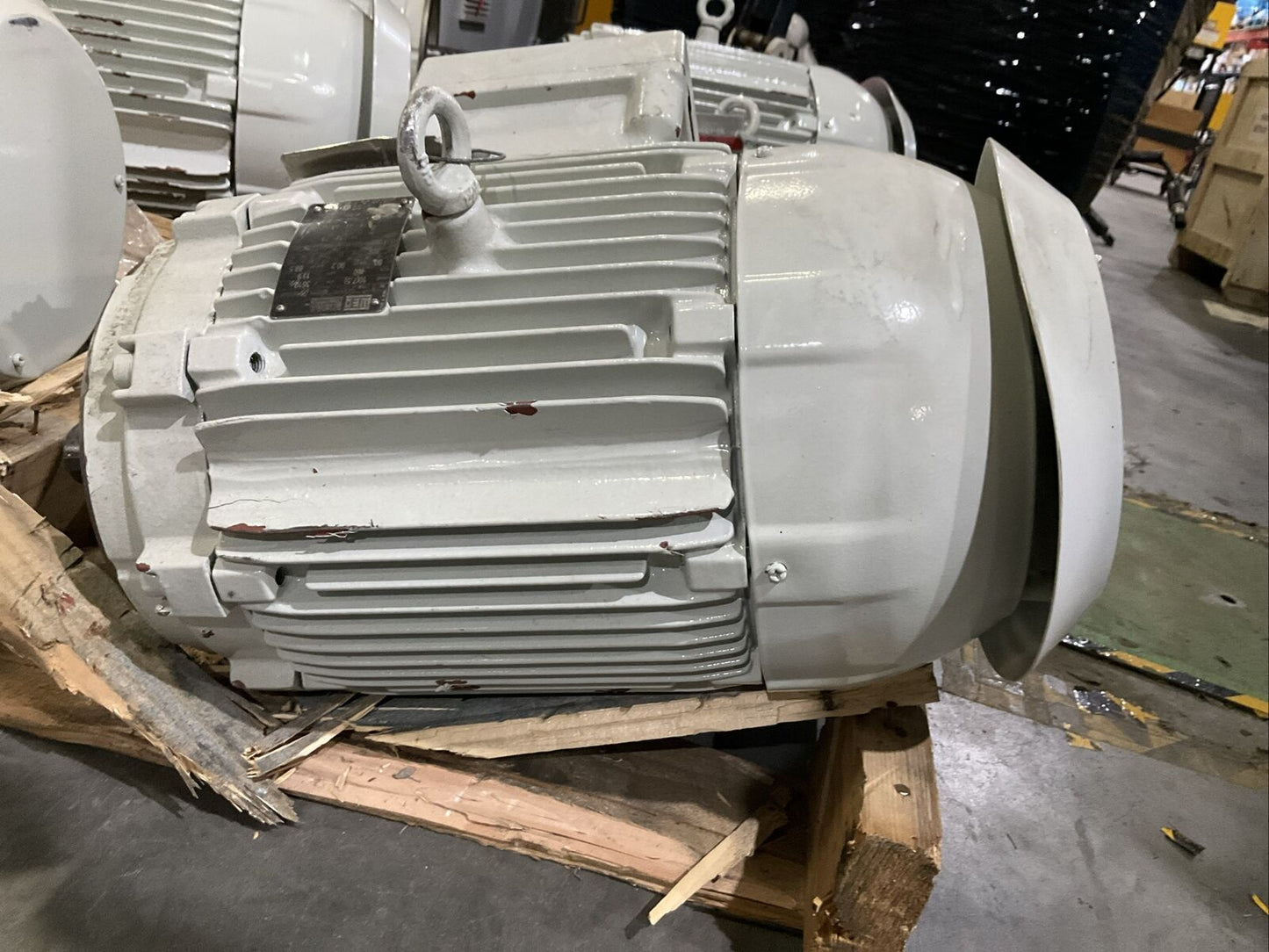 WEG Z01036XTQ011510 MOTOR 215TC 3PH 10HP 3510RPM 460V 11.9A 60HZ