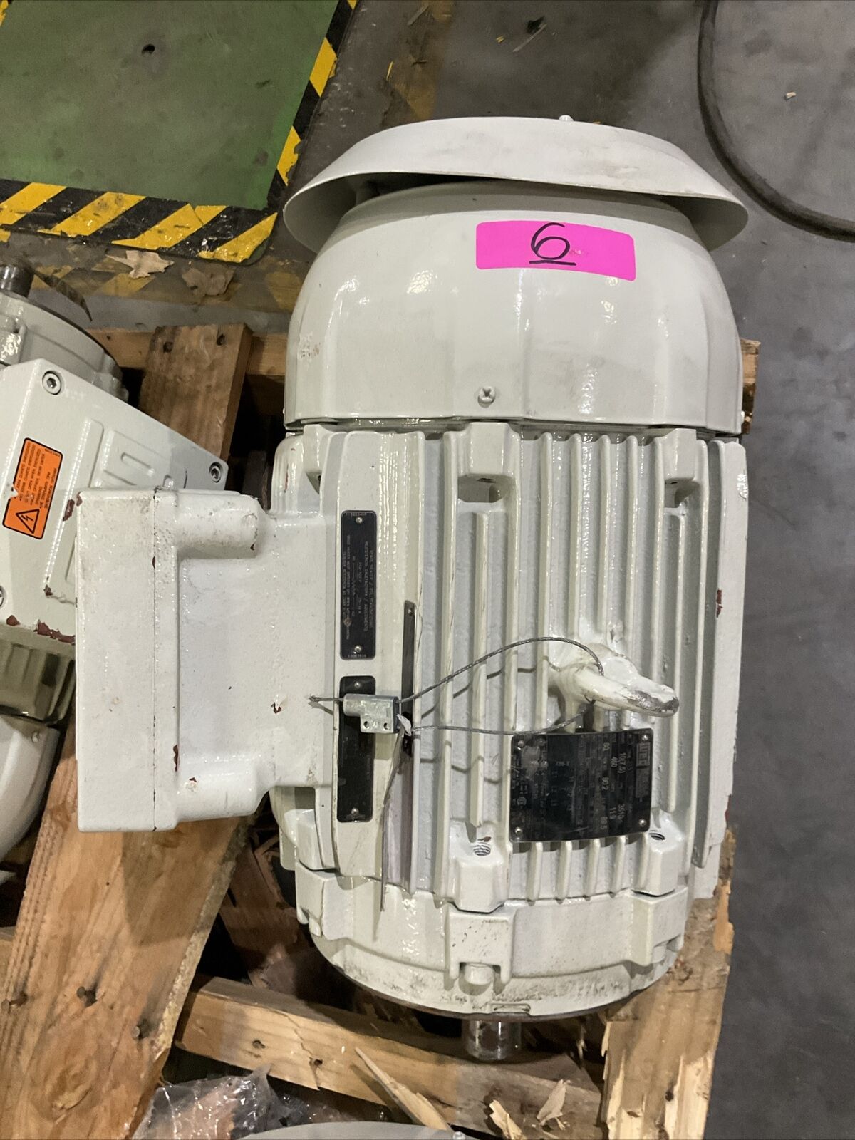 WEG Z01036XTQ011510 MOTOR 215TC 3PH 10HP 3510RPM 460V 11.9A 60HZ