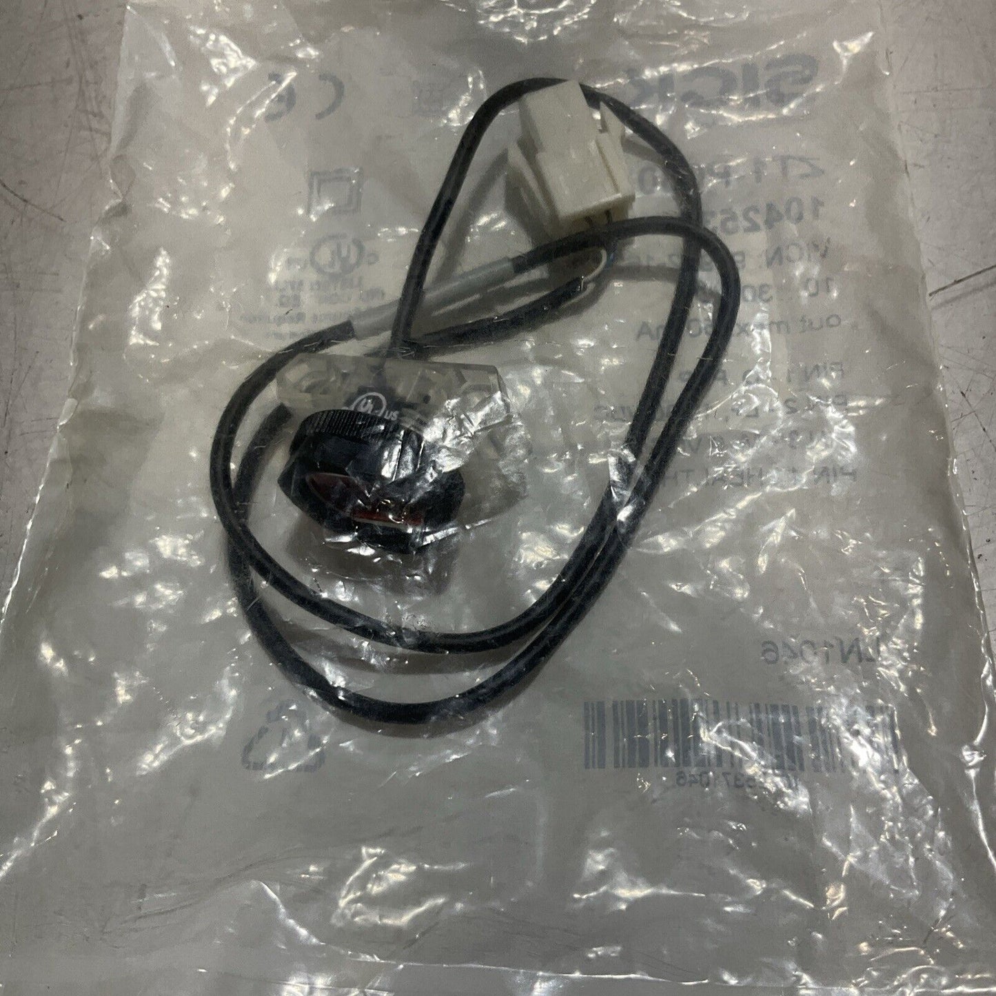 SICK ZT1-P0801S01 PHOTOELECTRIC SENSOR 30VDC LOT OF 4 U3S