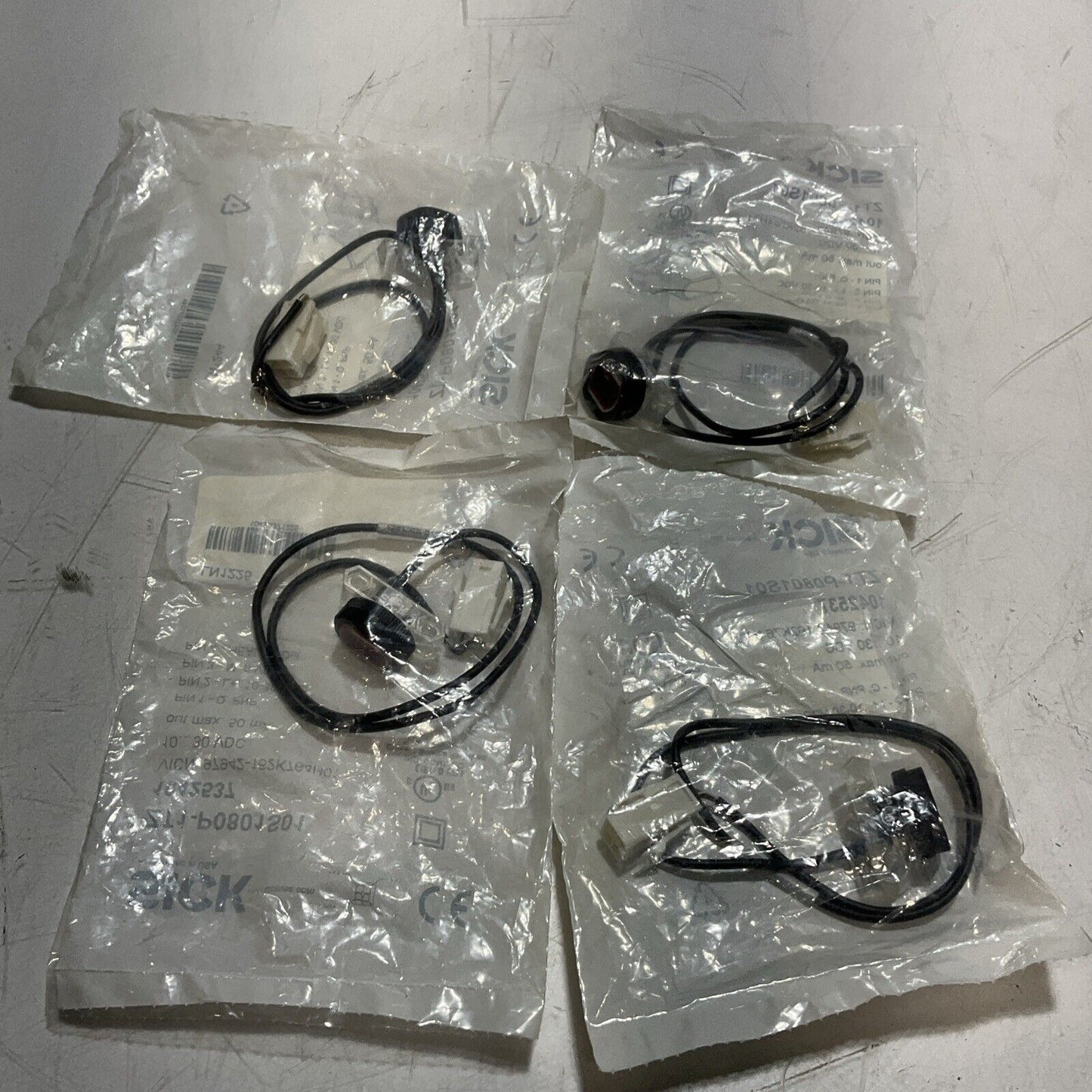 SICK ZT1-P0801S01 PHOTOELECTRIC SENSOR 30VDC LOT OF 4 U3S