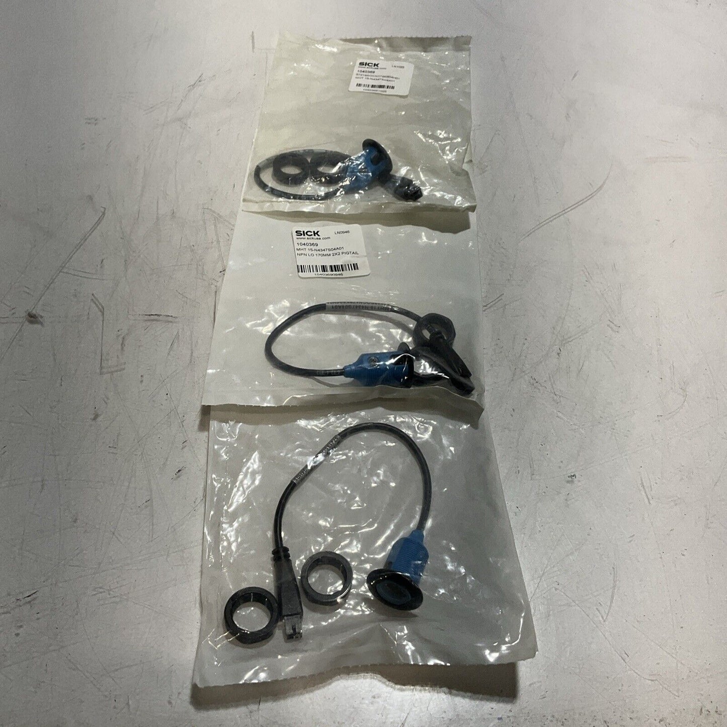 SICK 1040369 PROXIMITY SENSOR TRAY LOT OF 3 U3S