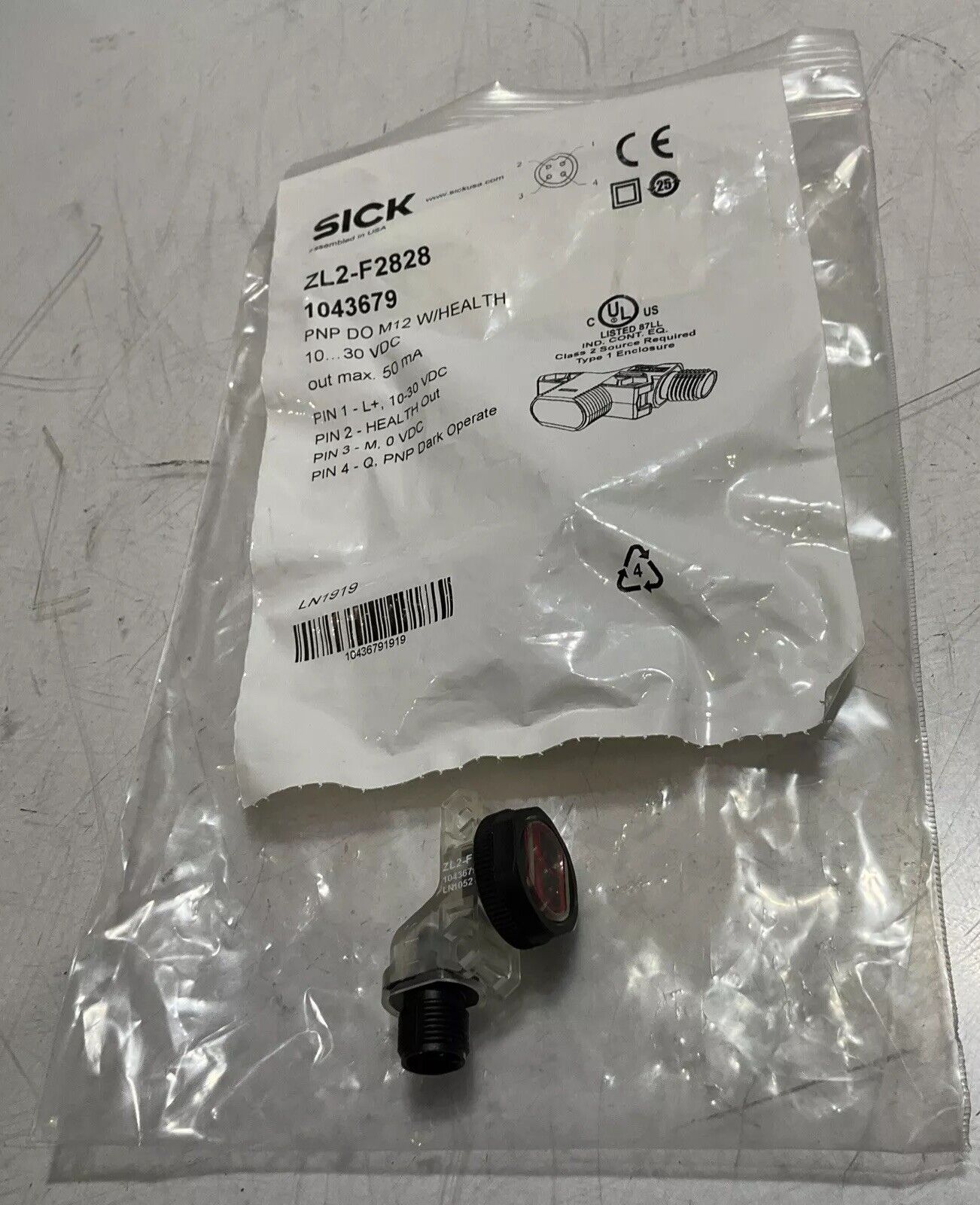 SICK ZL2-F2828 PHOTOELECTRIC SENSOR 30VDC LOT OF 2 U3S