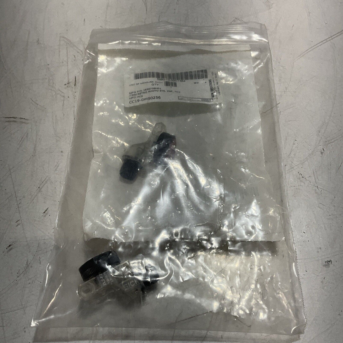 SICK ZL2-F2828 PHOTOELECTRIC SENSOR 30VDC LOT OF 2 U3S