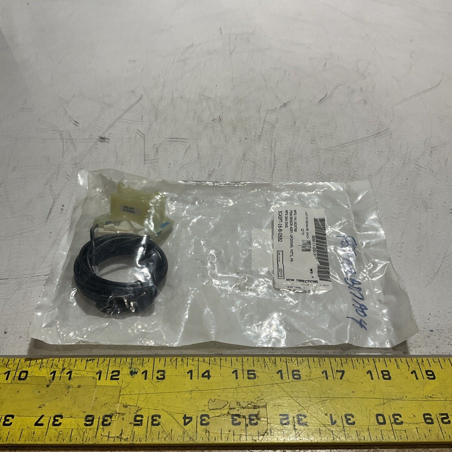 SICK 1042535 SENSOR ASSEMBLY UP/DOWN MZT1 U3S