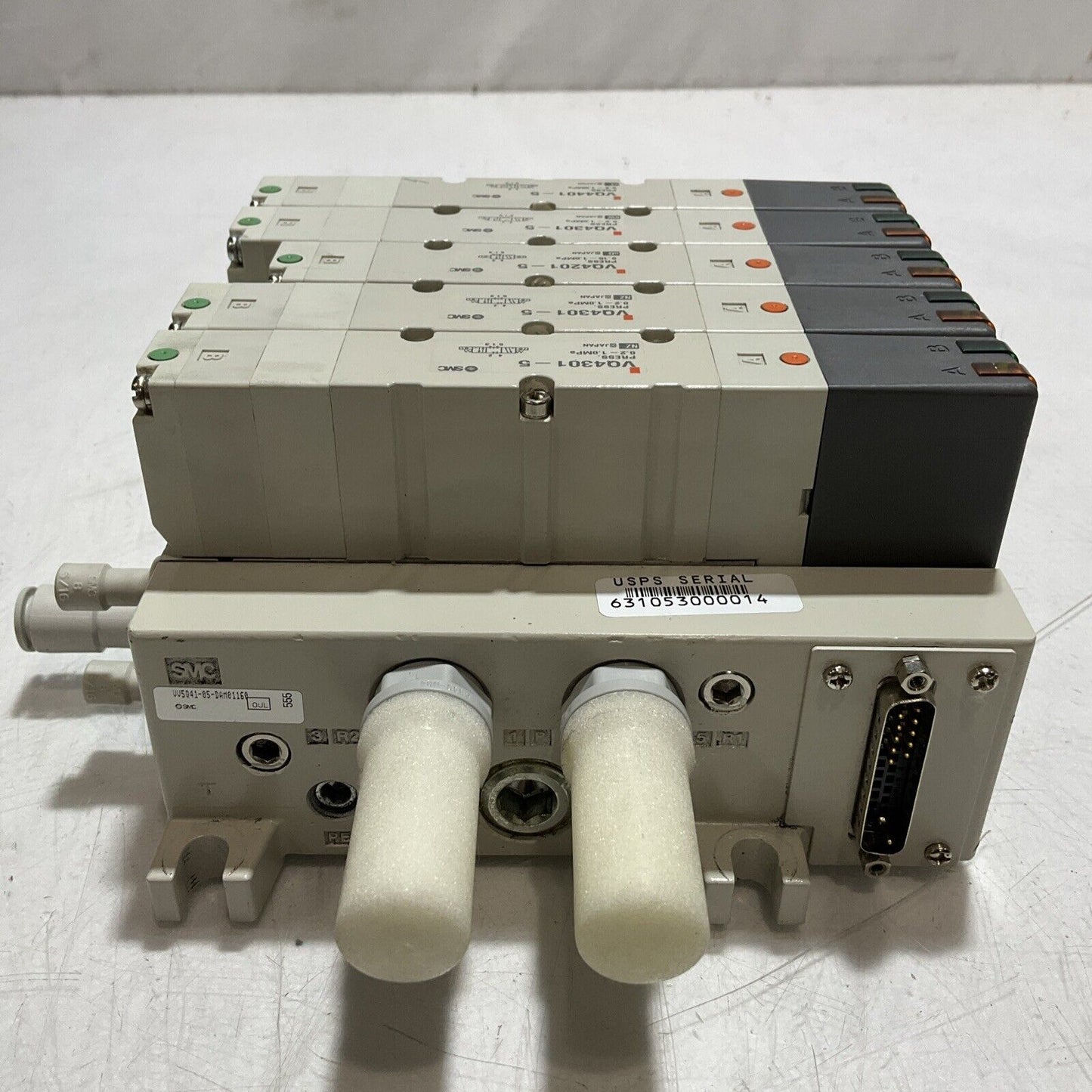 SMC VV5Q41-05-DAMO1160 VQ4401-5 MANIFOLD VALVE U3S