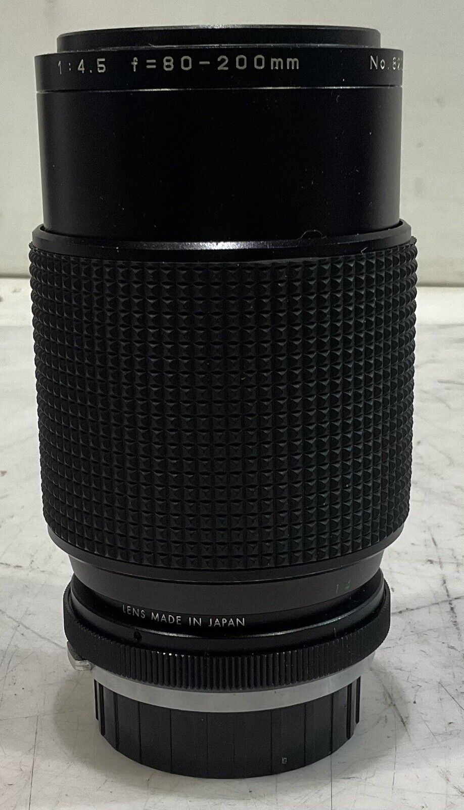OLYMPUS OM10 50MM MANUAL FOCUS CAMERA LENSES ACCESSORIES AND CASE SET C.1979 U3S