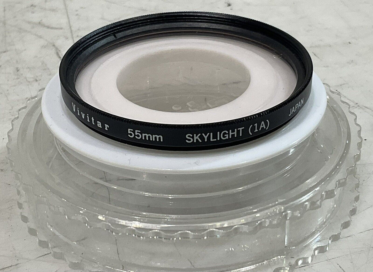 OLYMPUS OM10 50MM MANUAL FOCUS CAMERA LENSES ACCESSORIES AND CASE SET C.1979 U3S