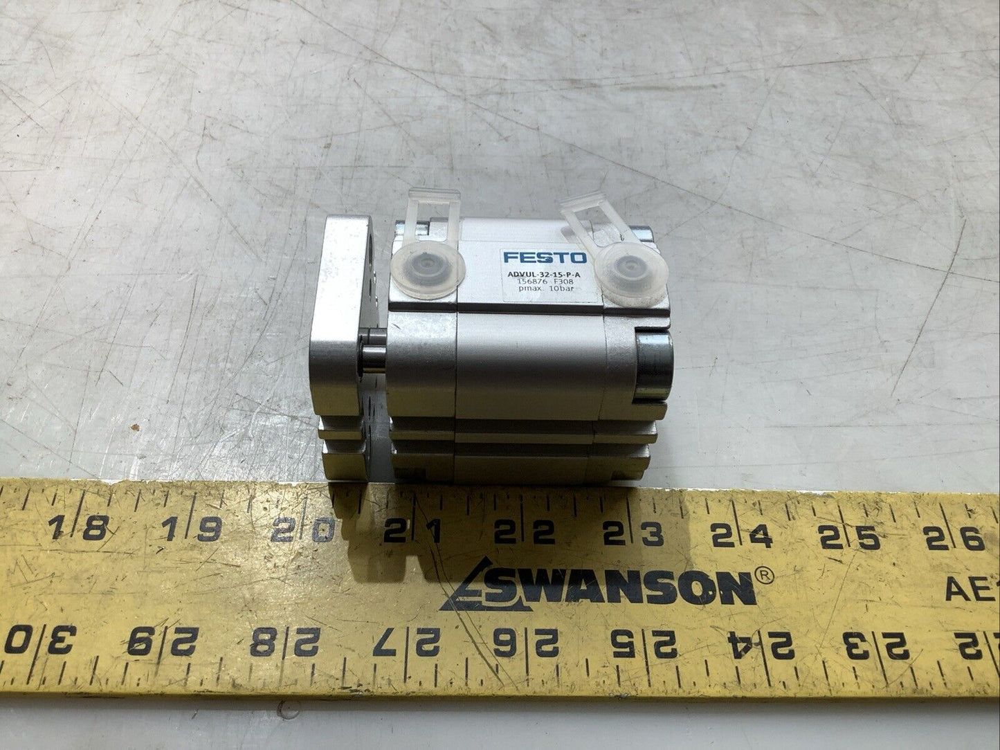 FESTO ADVUL-32-15-P-A COMPACT CYLINDER 10 BAR C2H