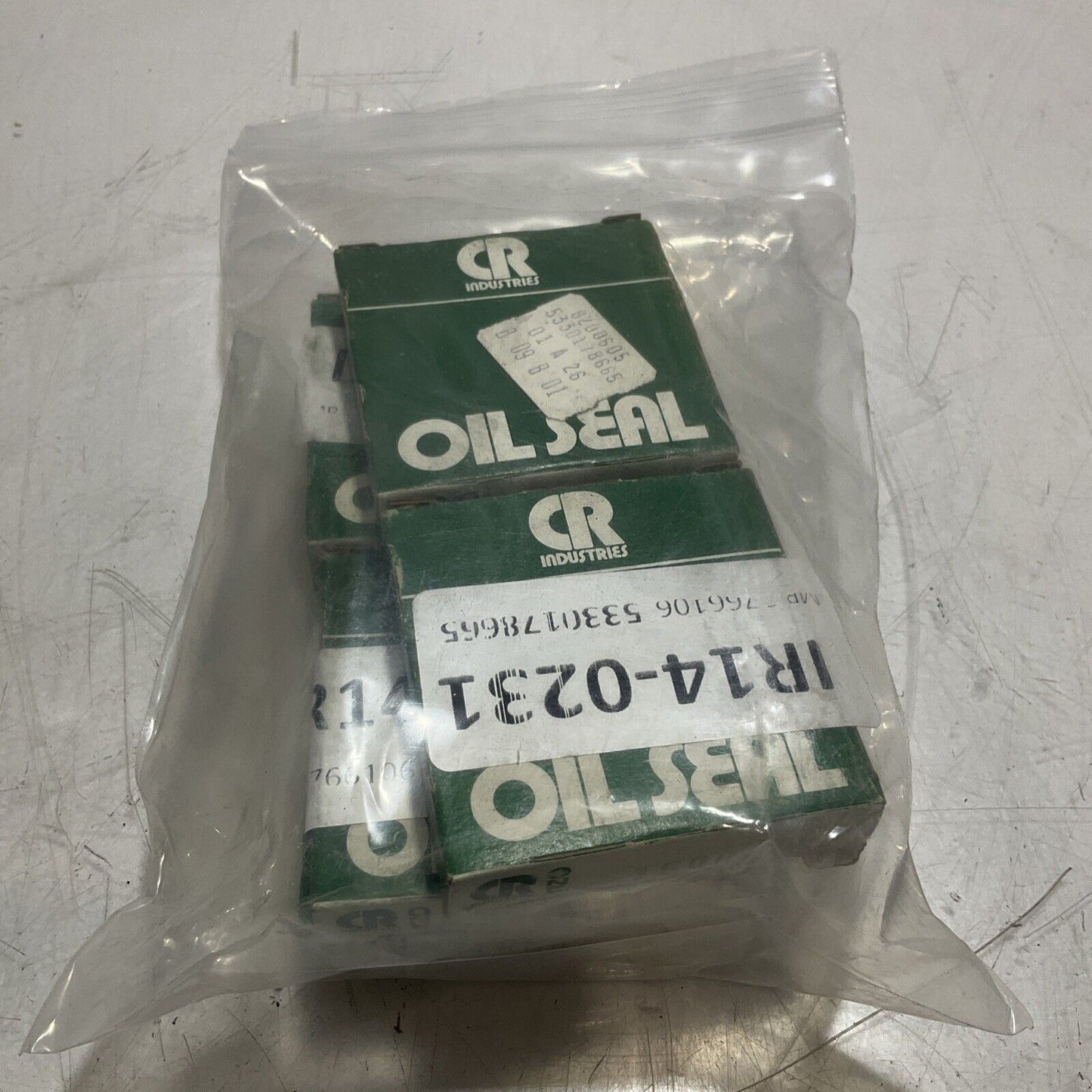 CR INDUSTRIES 15004 RADIAL SHAFT OIL SEAL LOT OF 6 U3S