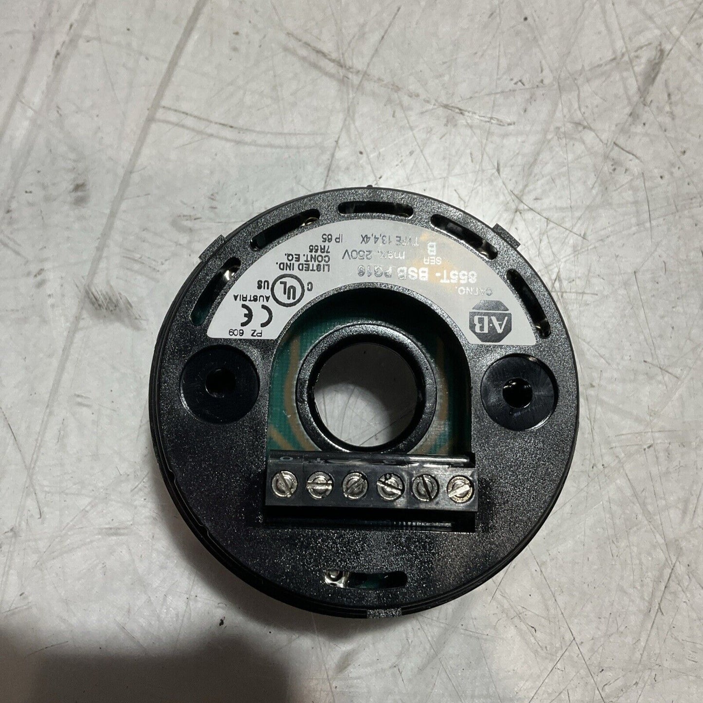 A-B 855T-BSB BASE LIGHT STACK SURFACE MOUTH U3S