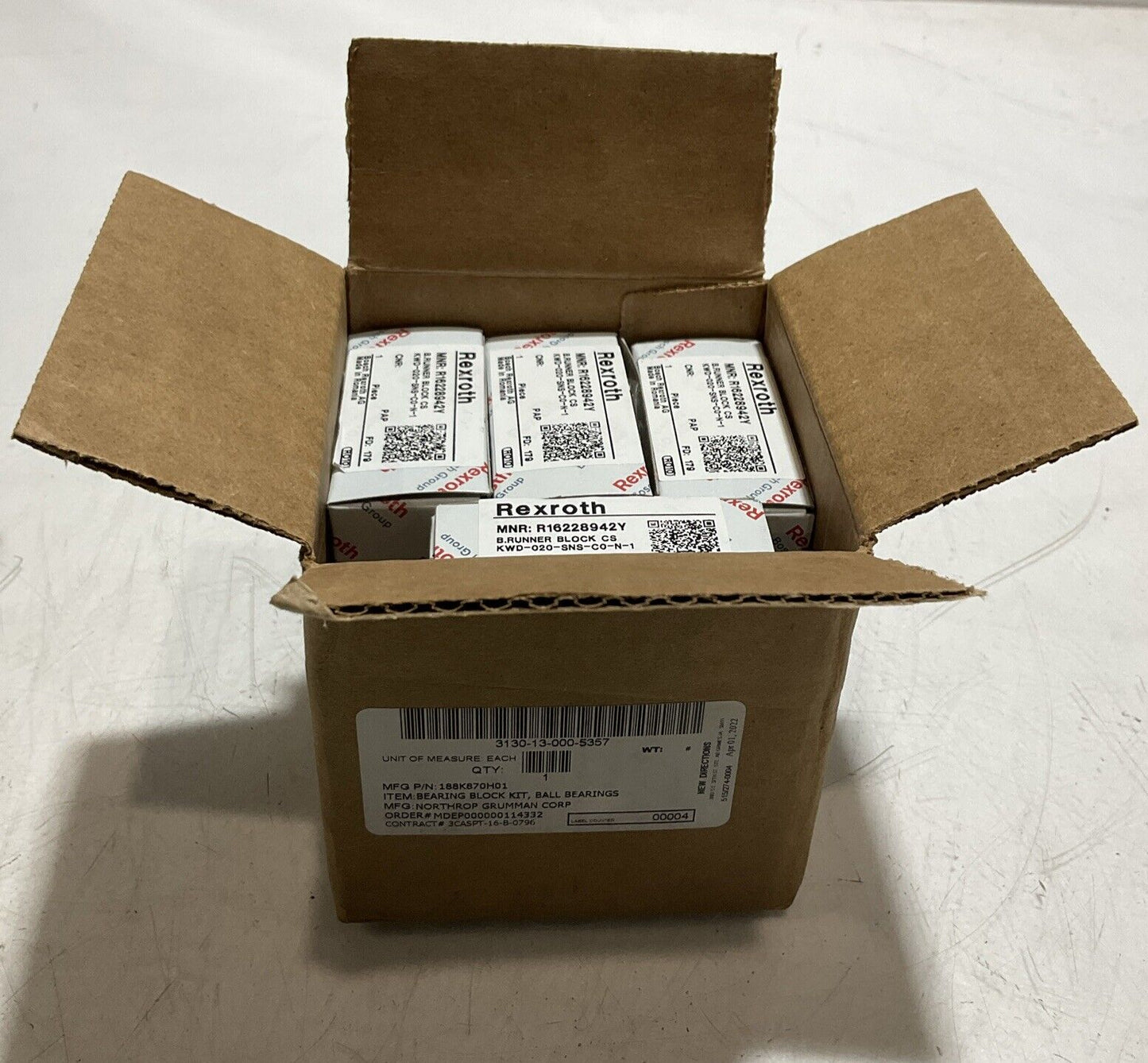 REXROTH R16228942Y RUNNER BLOCK SET LOT OF 4 U3S