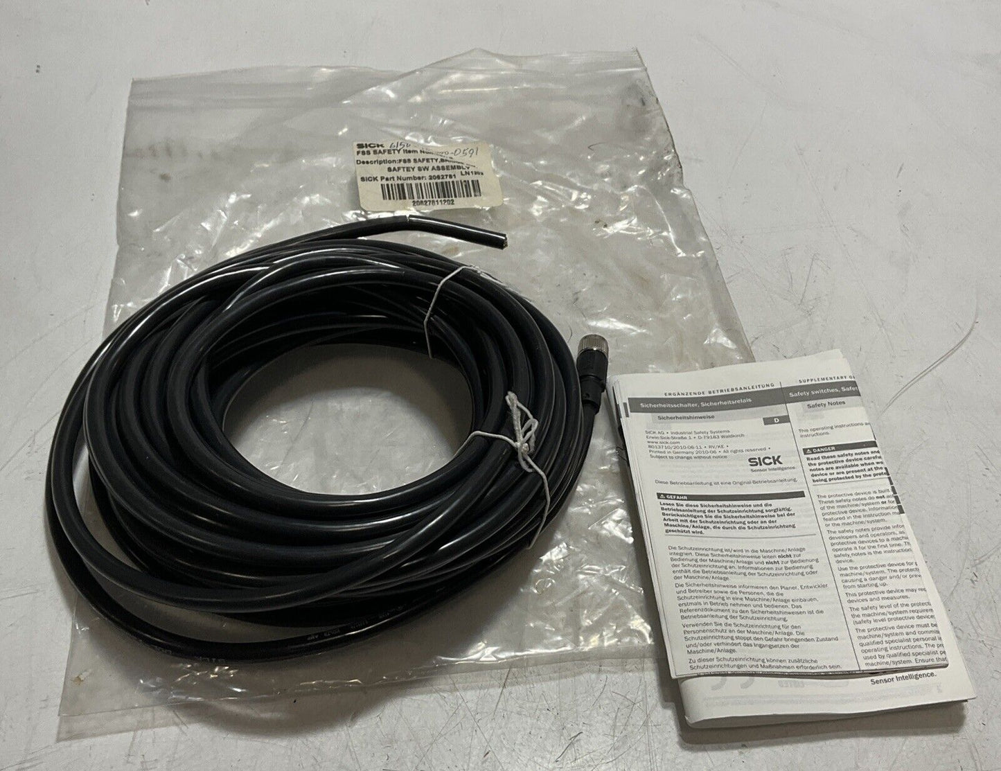 SICK DOL-1208-G15MA 6022153 SAFETY SW ASSEMBLE CONNECTION CABLE U3S
