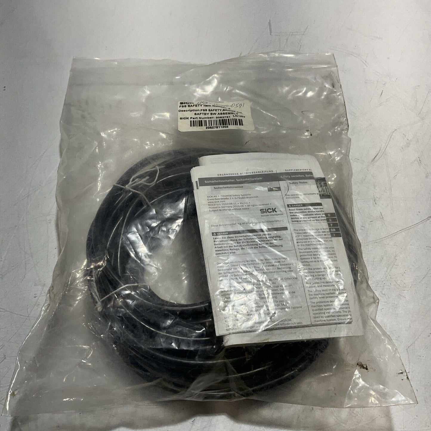 SICK DOL-1208-G15MA 6022153 SAFETY SW ASSEMBLE CONNECTION CABLE U3S