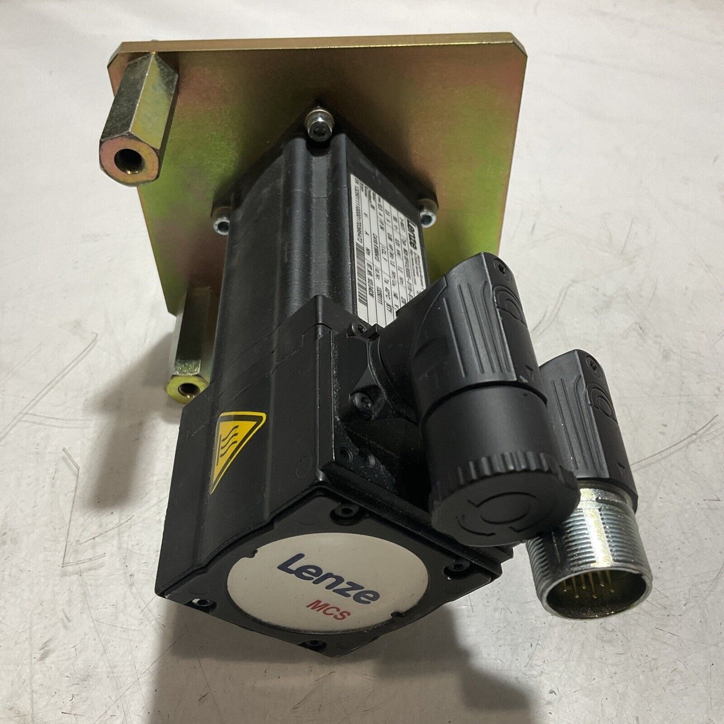 LENZE MCS06F41LRS0B0-B11N-ST5S00N-R28U SERVO MOTOR U3S