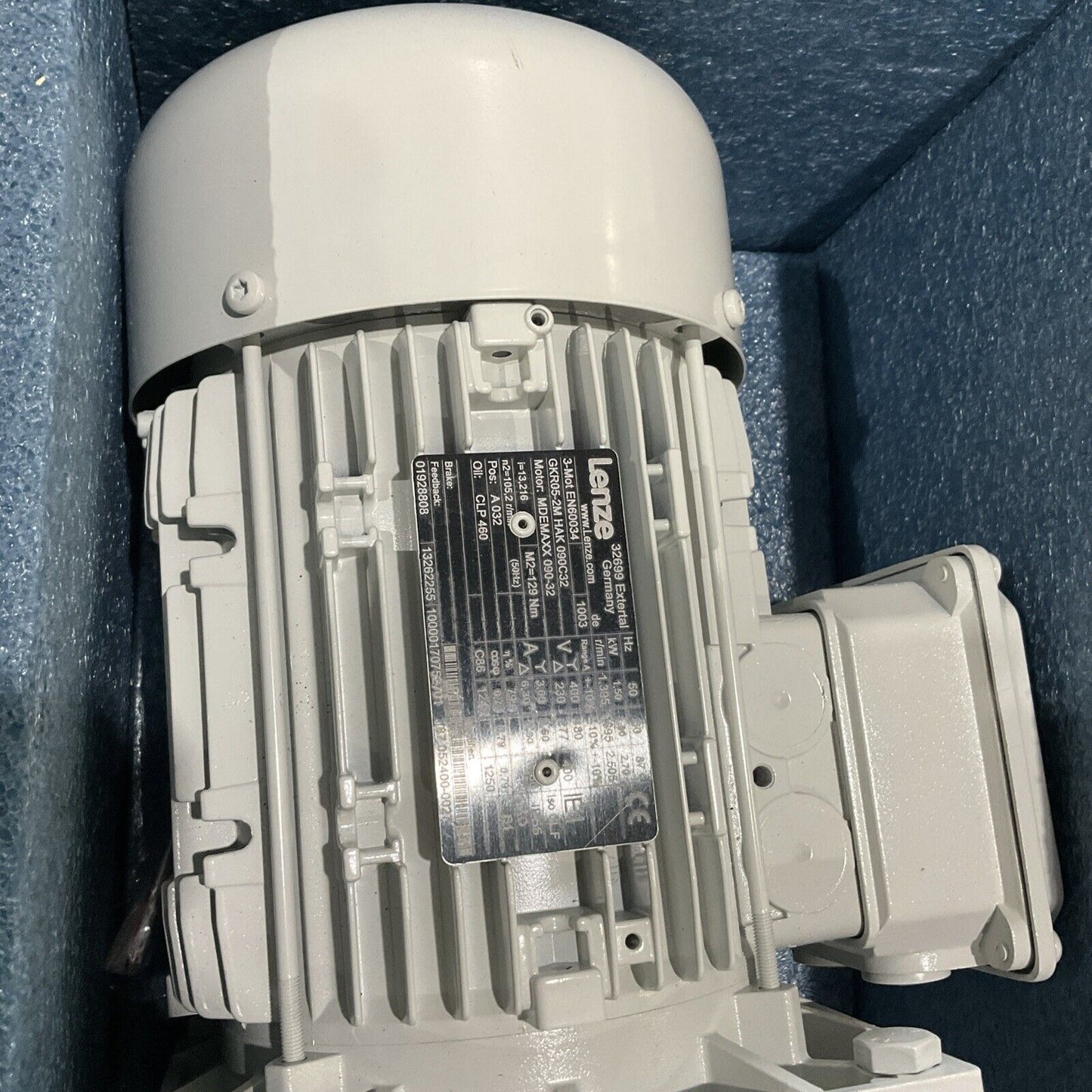 LENZE GKR05-2MHAK 090C32 GEARMOTOR U3S