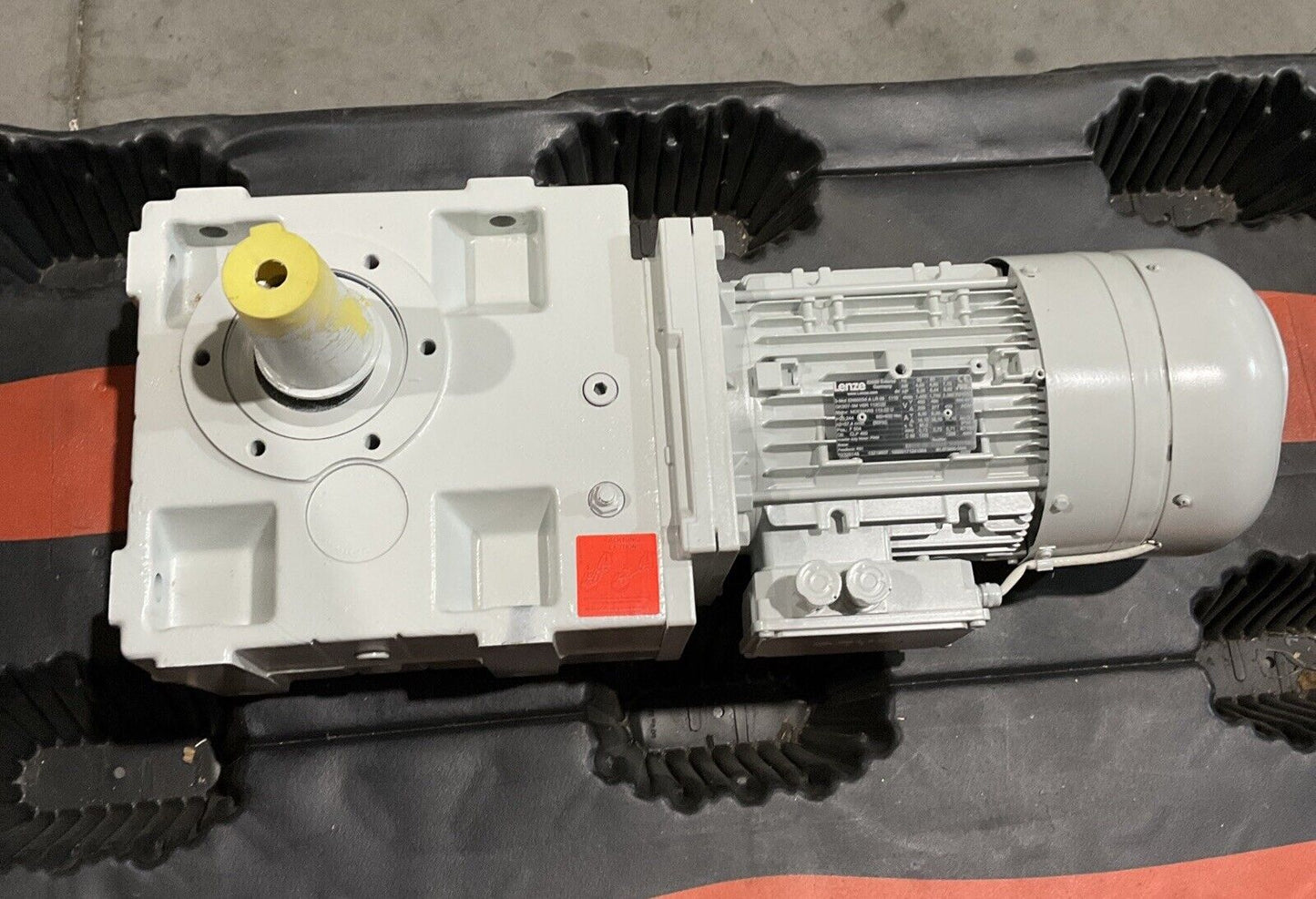 LENZE MDEMARS 112-22U GEARMOTOR U3S