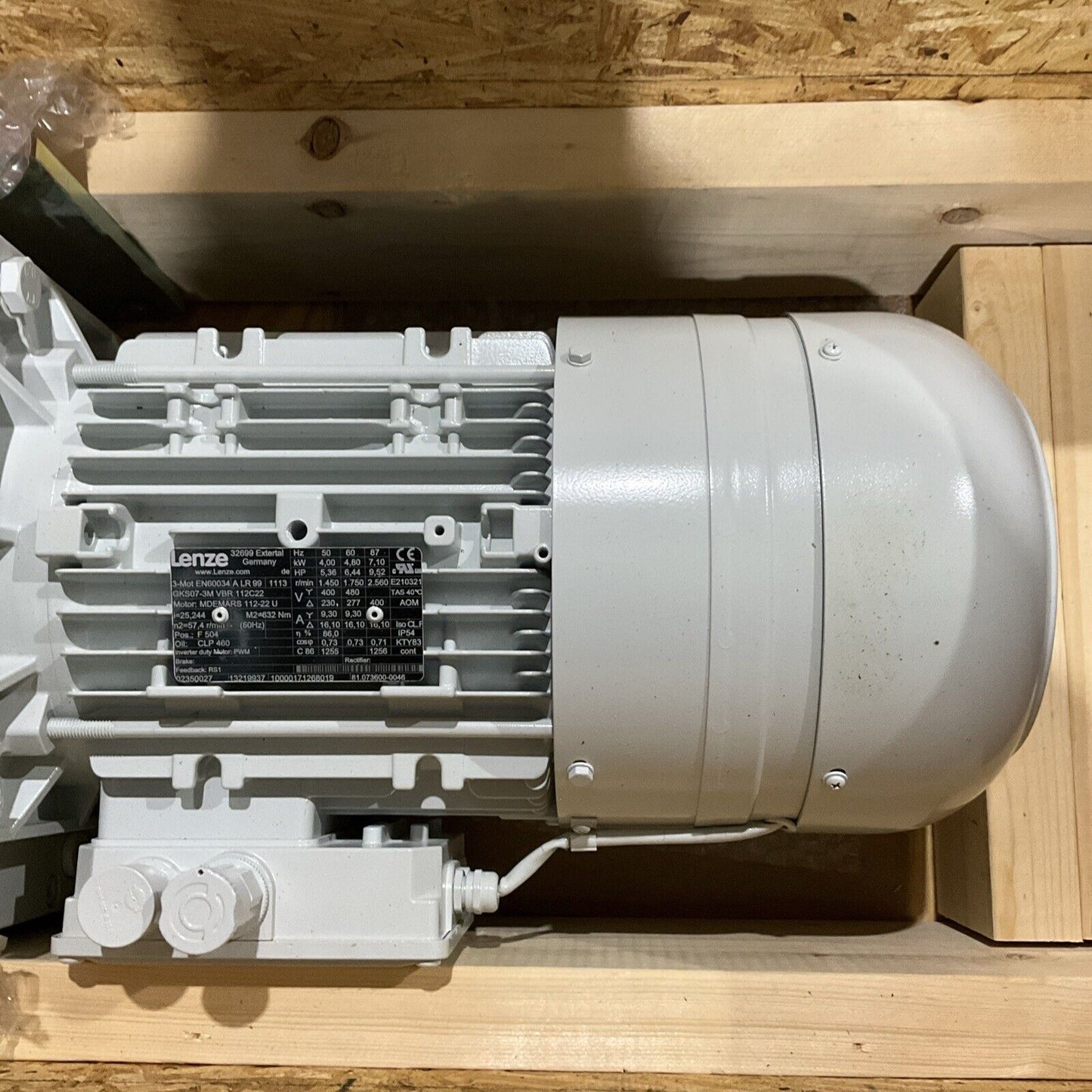 LENZE GKS07-3MVBR112C22 GEARMOTOR U3S