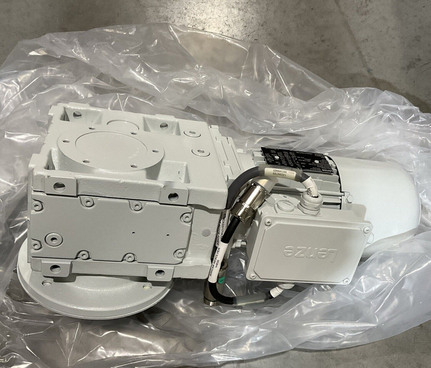 LENZE GKS05-3MVACK-071C42 GEARMOTOR U3S