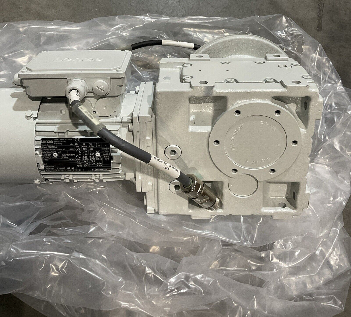 LENZE GKS05-3MVACK-071C42 GEARMOTOR U3S