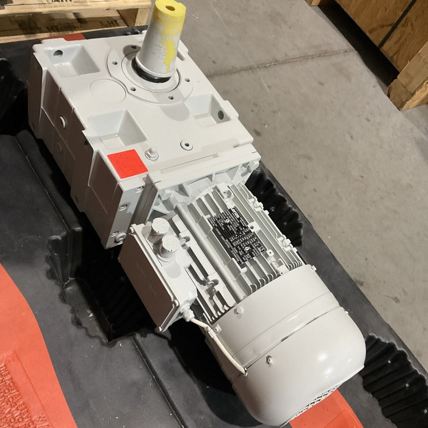 LENZE MDEMARS 112-22U GEARMOTOR U3S