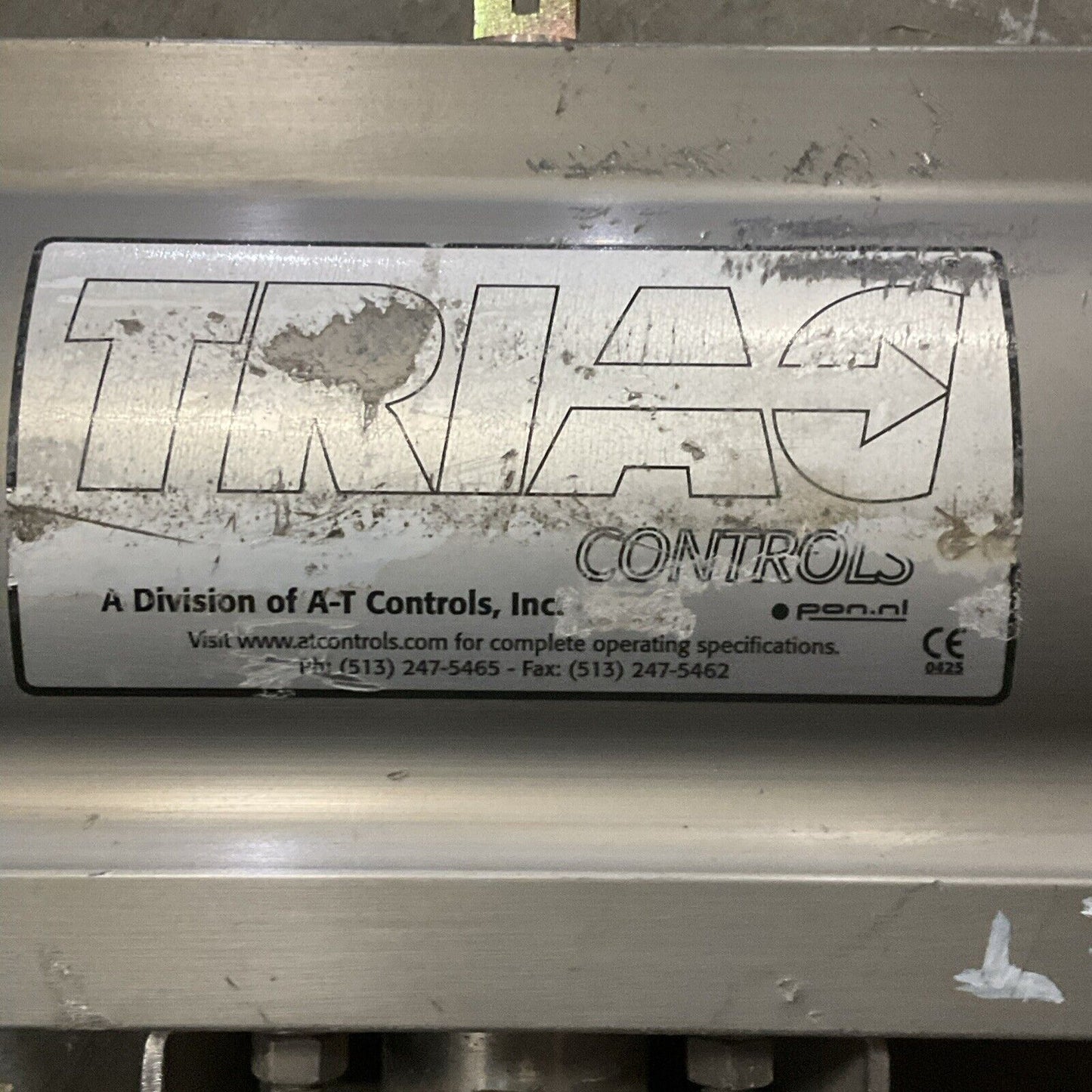 TRIAC SPRING RETURN ACTUATORS W/ 2" VALVE MODEL F23TZ2002R6SXX 476