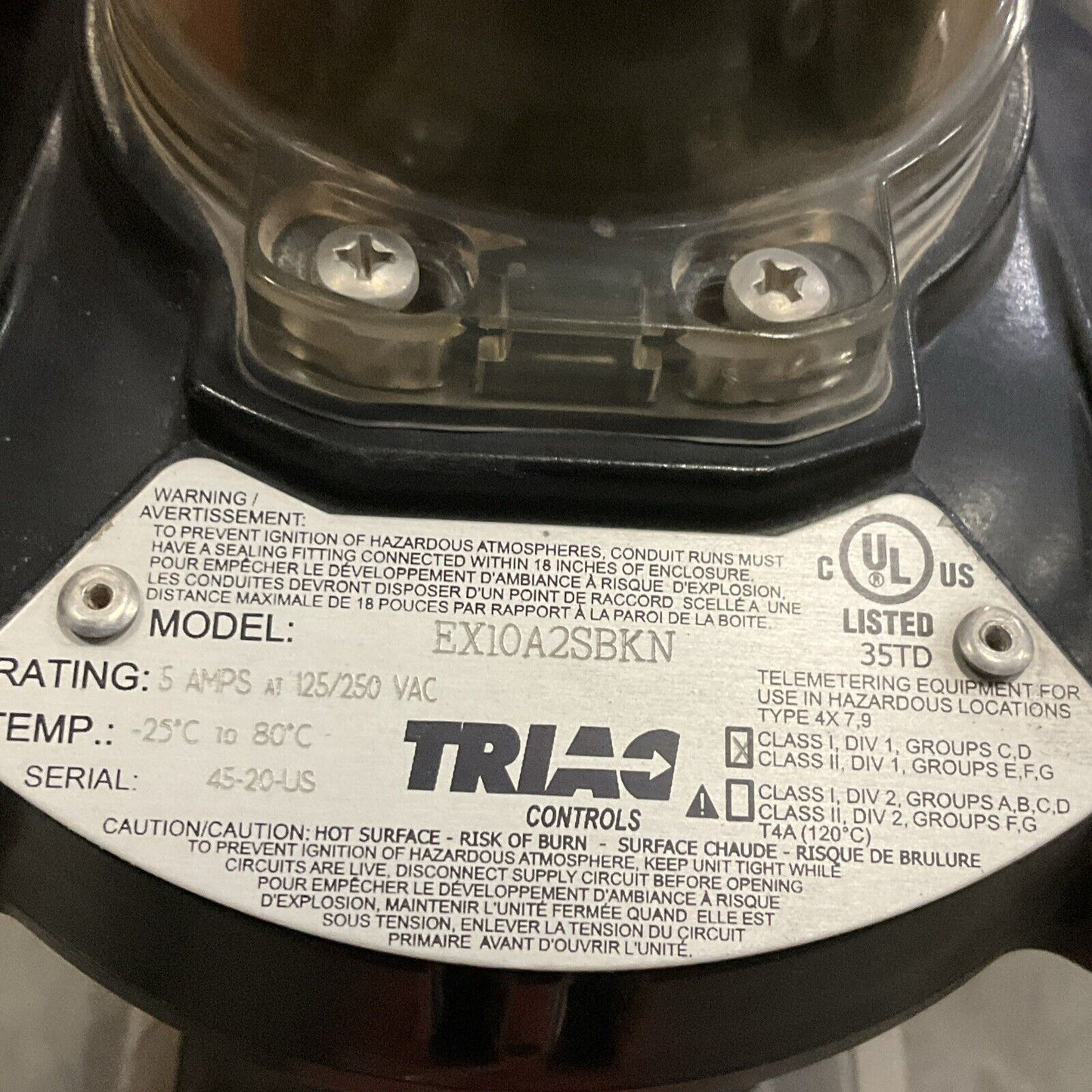 TRIAC SPRING RETURN ACTUATOR FD9C62002R5SXX W/ EX10A2SBKN LIMIT SWITCH 476