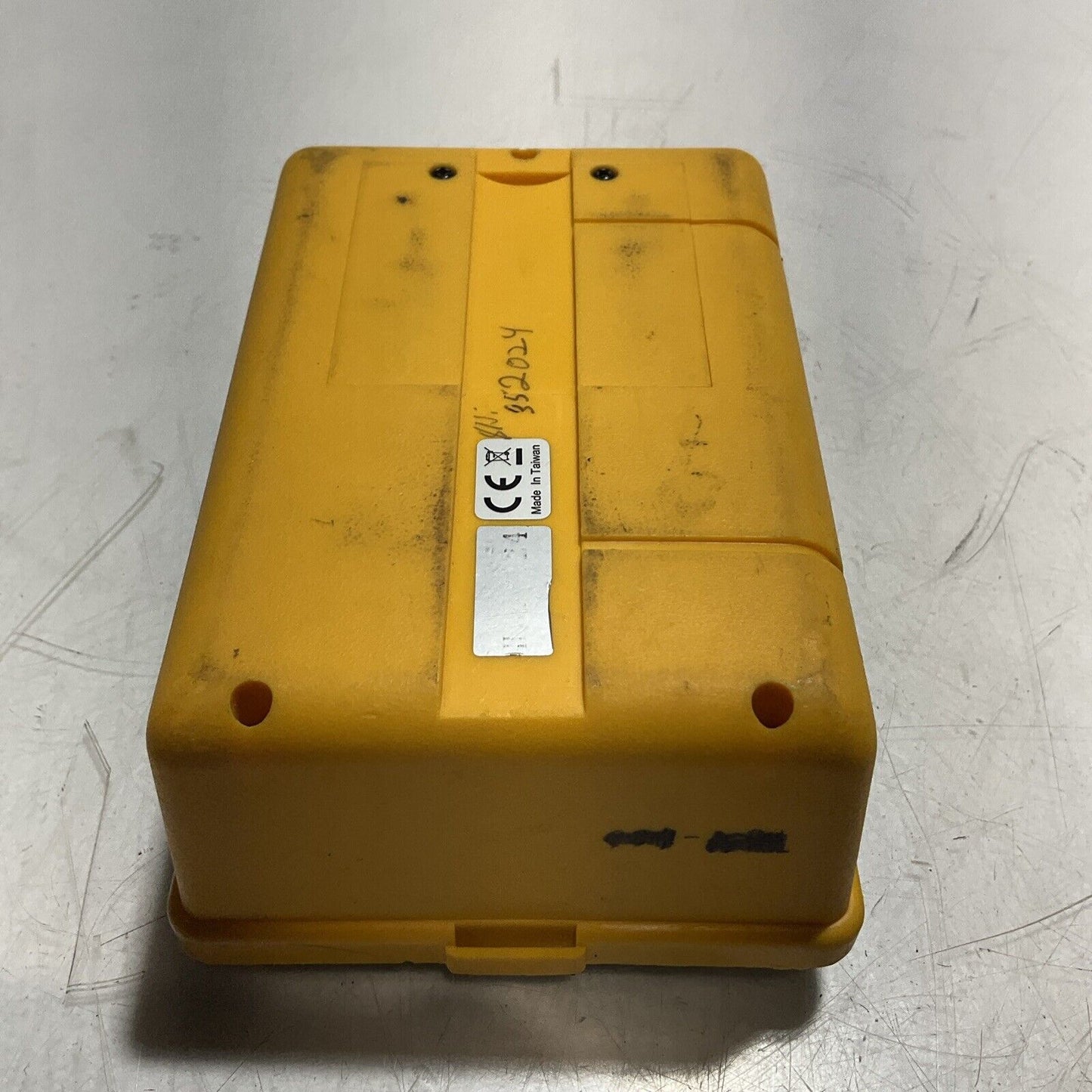 MILLIOHM METER 380460 EXTECH PRECISION U3S