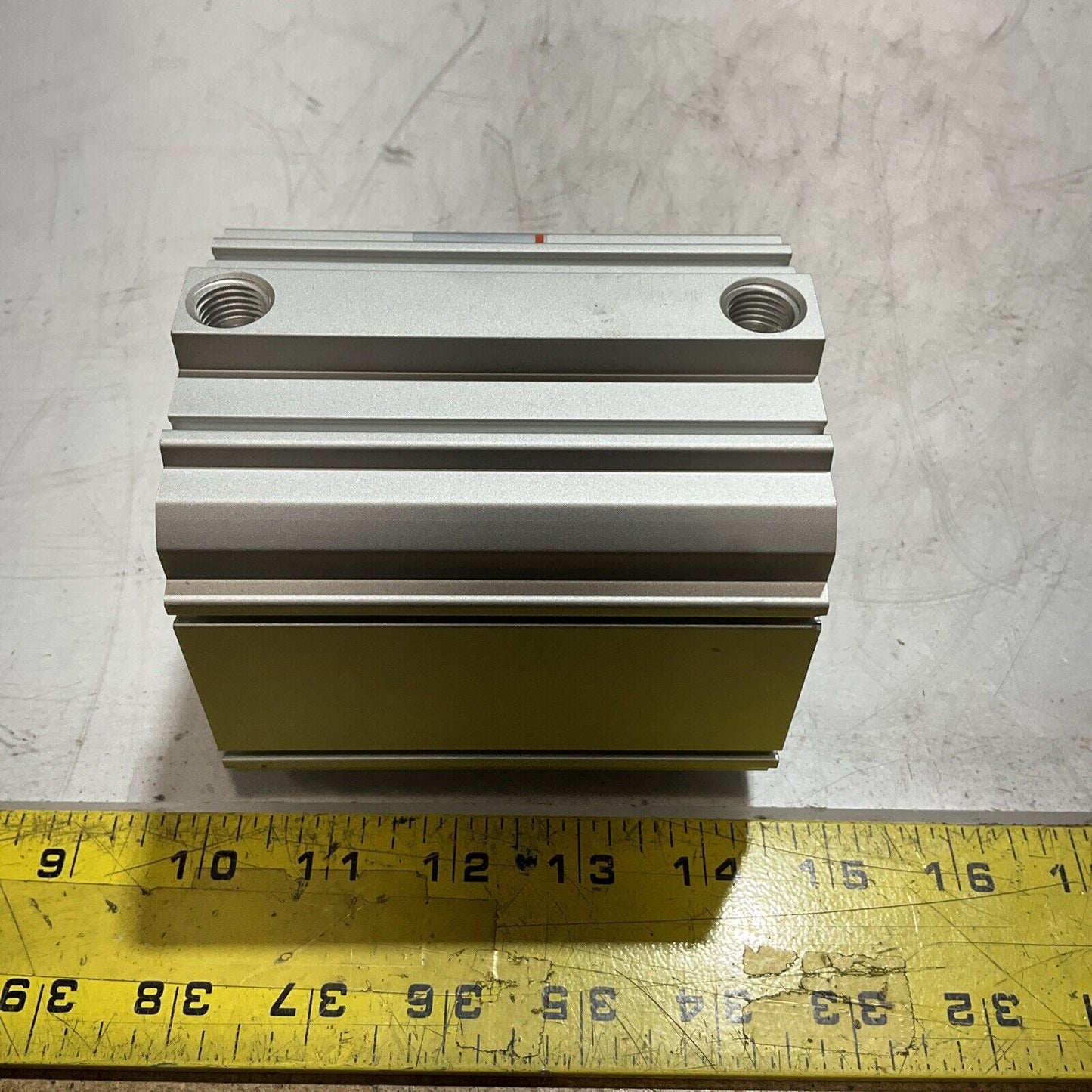 SMC NCQ8B300-300 COMPACT CYLINDER 3 IN BORE U3S