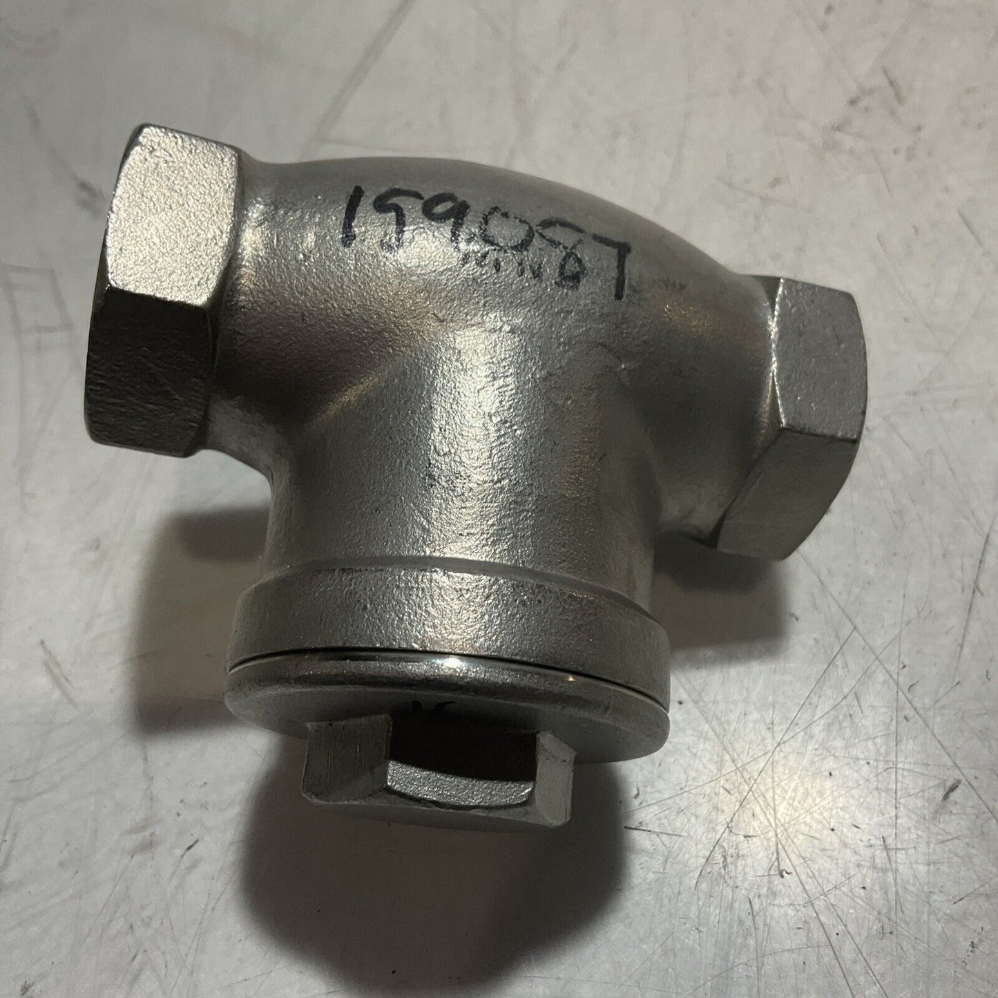 DERVOS CF8M 200 SWING CHECK VALVE 3/4" RM6