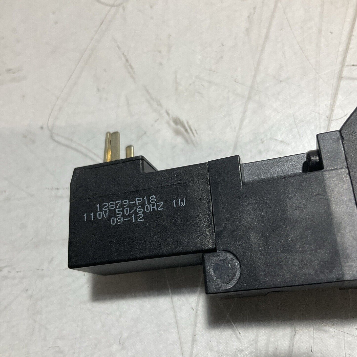 NORGREN V14R517A-E318A PNEUMATIC SOLENOID VALVE RM6