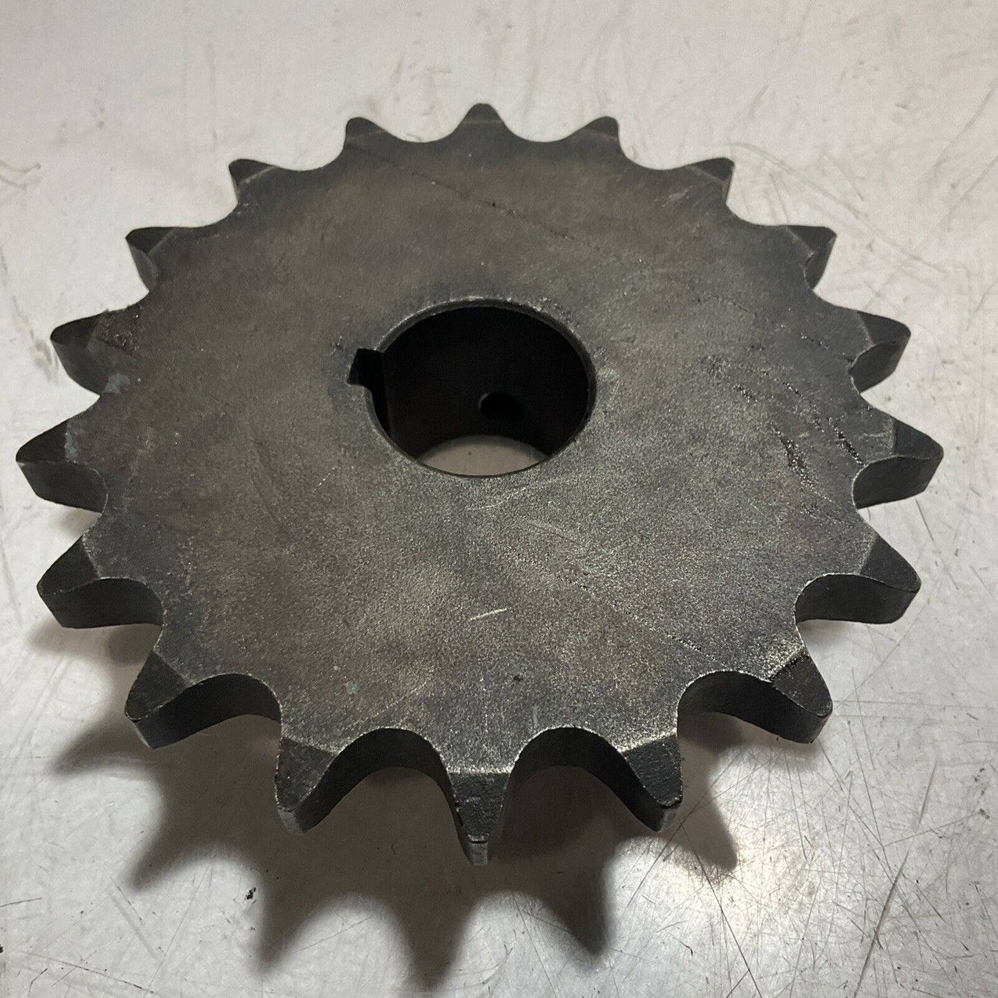 MARTIN 60BS181 1/8 FINISHED BORE SPROCKET RM6