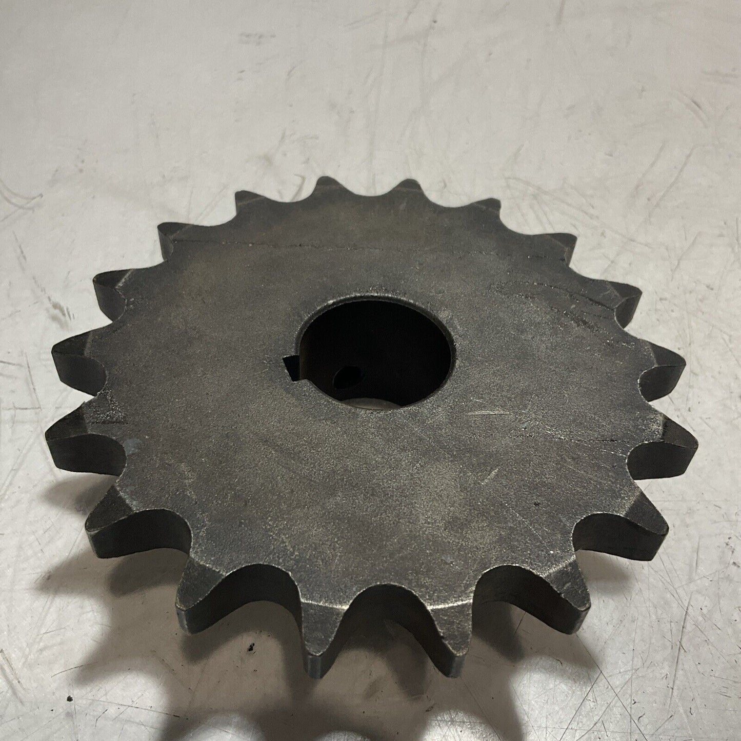 MARTIN 60BS181 1/8 FINISHED BORE SPROCKET RM6