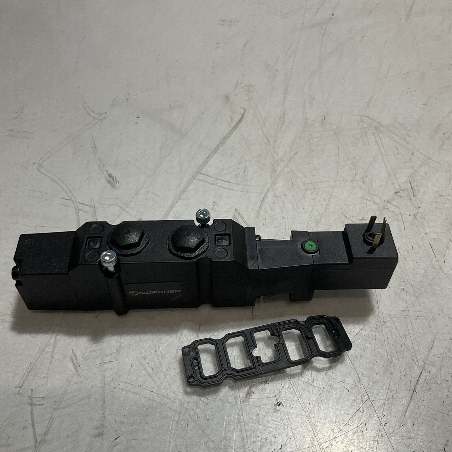 NORGREN V14R517A-E318A PNEUMATIC SOLENOID VALVE RM6