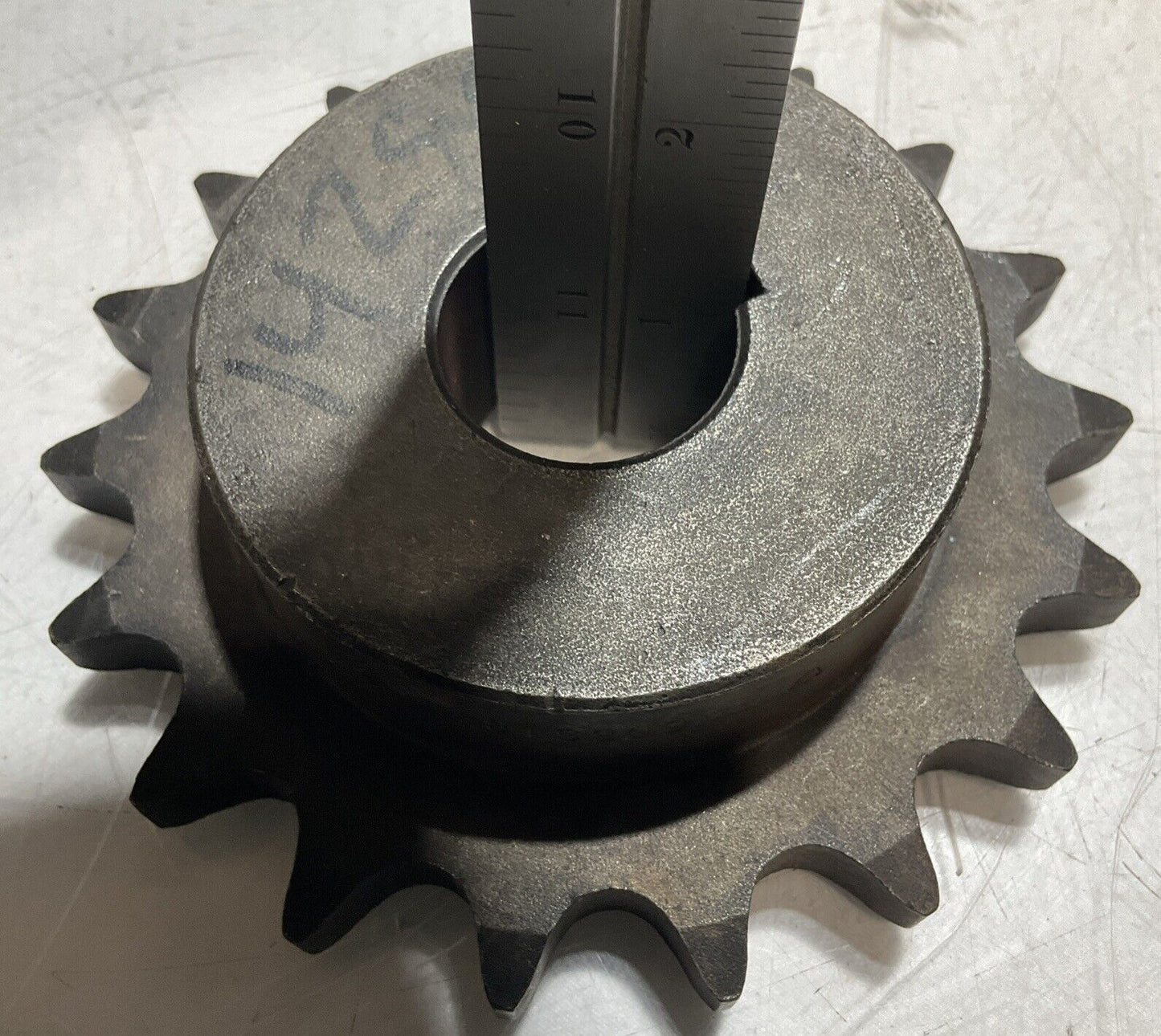 MARTIN 60BS181 1/8 FINISHED BORE SPROCKET RM6