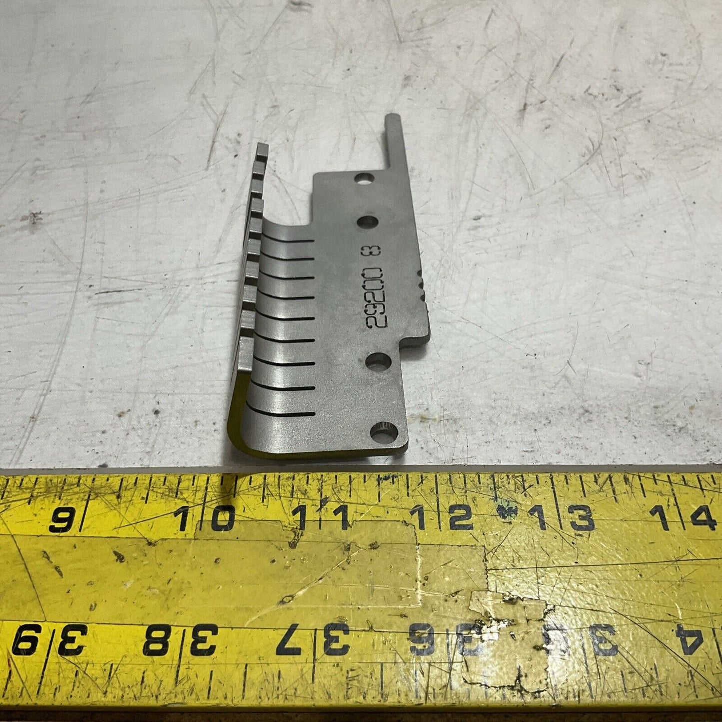 GRASSELLI 29200-8 LEFT BLADE GUIDE HANGER LOT OF 4 RM6
