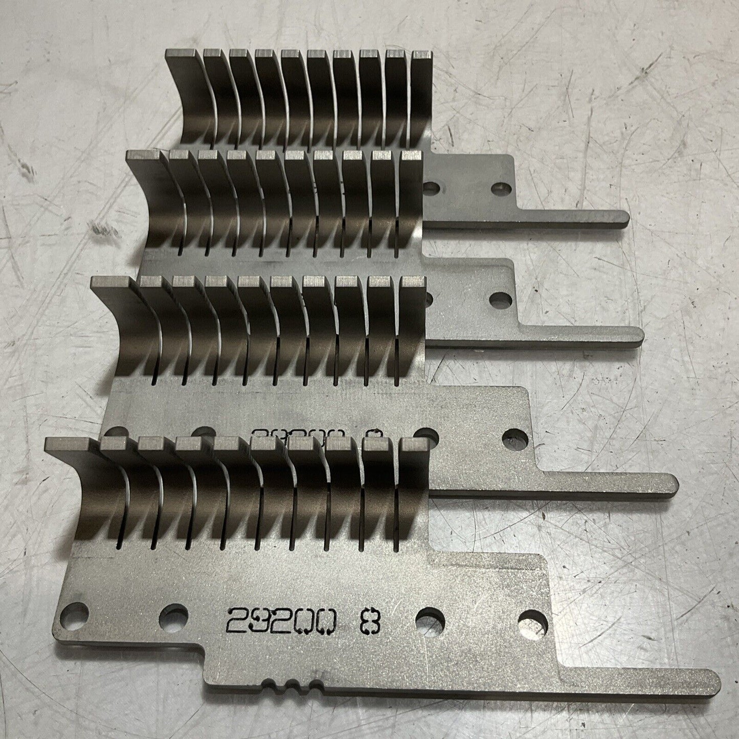 GRASSELLI 29200-8 LEFT BLADE GUIDE HANGER LOT OF 4 RM6