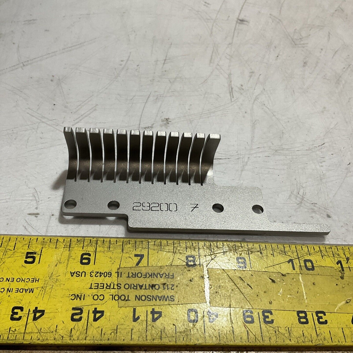 GRASSELLI 29200-7 LEFT BLADE GUIDE HANGER LOT OF 4 RM6