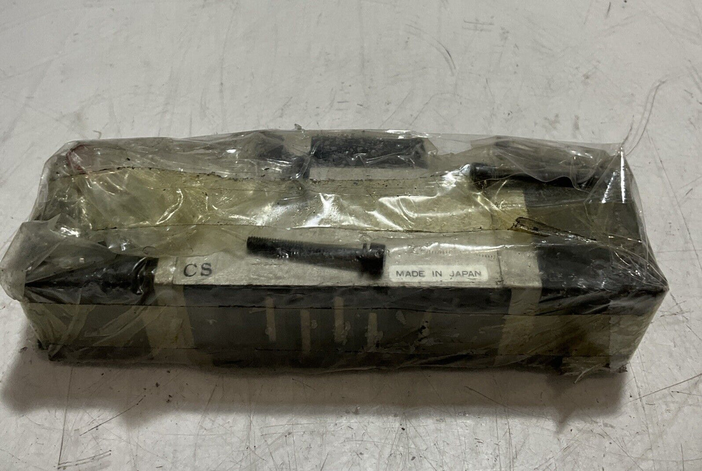 SMC V4214F SOLENOID VALVE SOL/PILOT