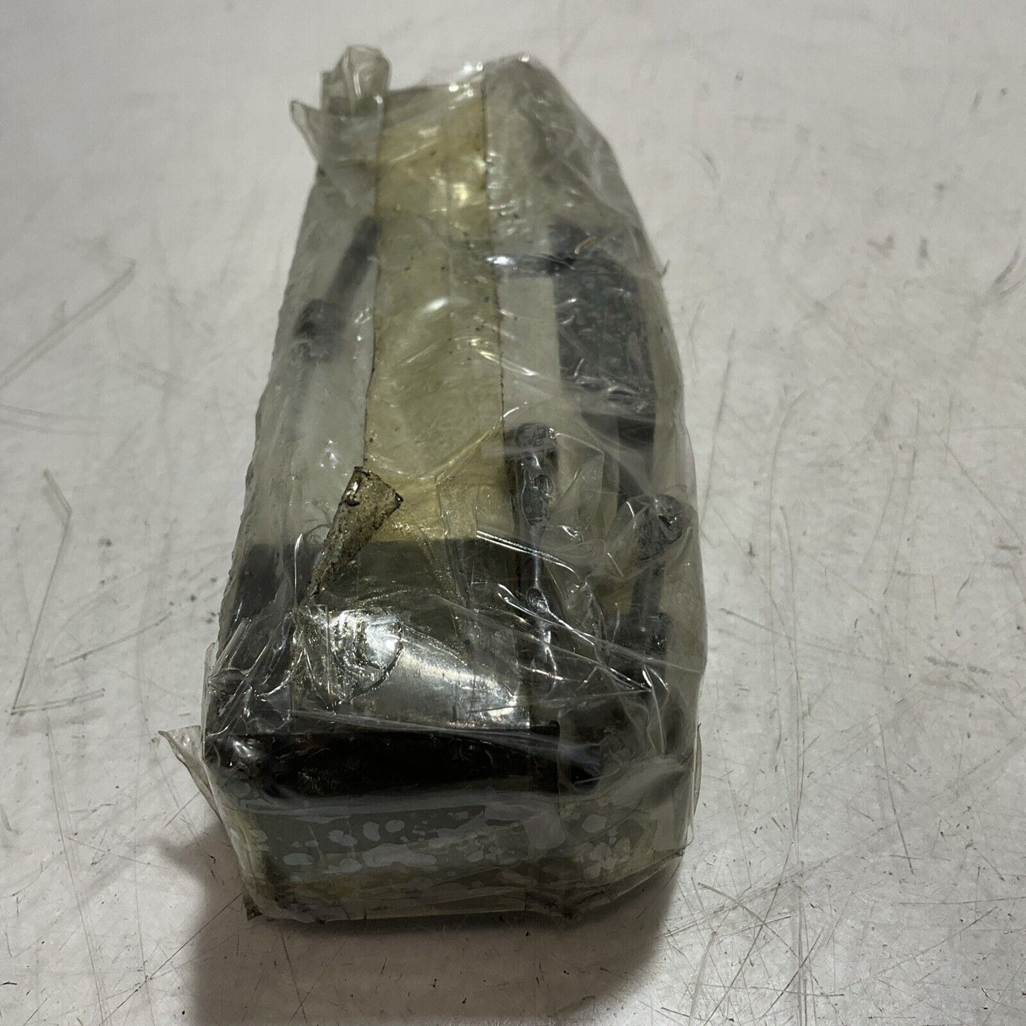 SMC V4214F SOLENOID VALVE SOL/PILOT
