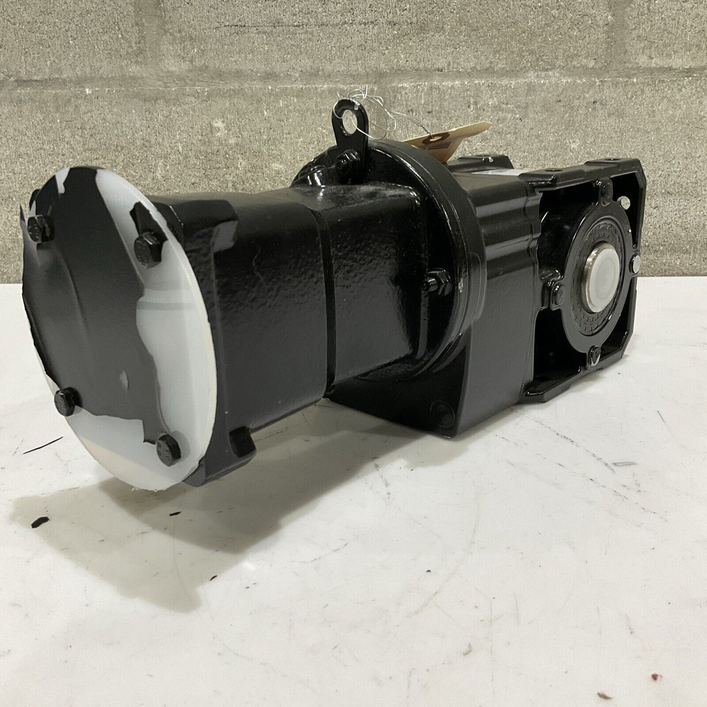 SEW-EURODRIVE KH29B AQH100/3 BEVEL GEARBOX MOTOR W/ ADAPTER C2H
