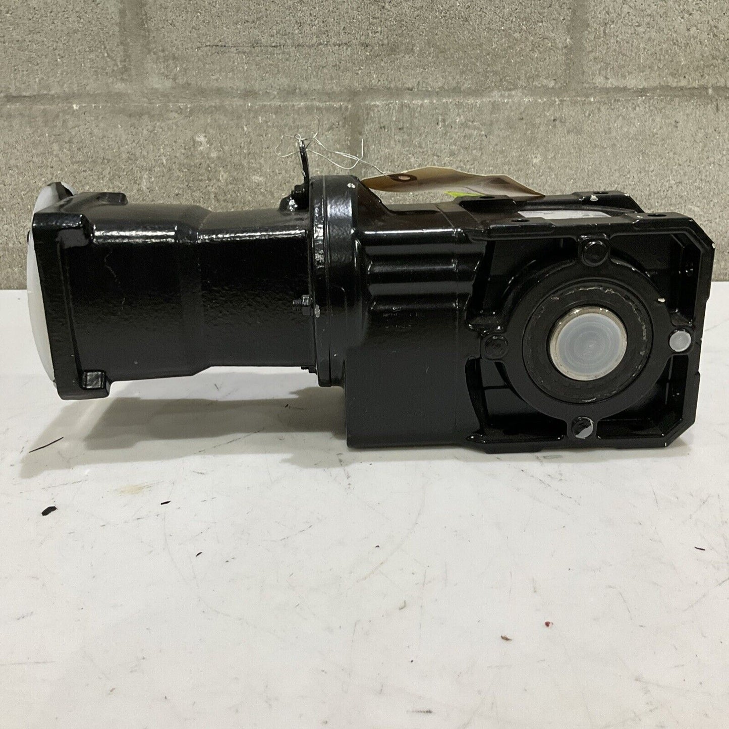 SEW-EURODRIVE KH29B AQH100/3 BEVEL GEARBOX MOTOR W/ ADAPTER C2H