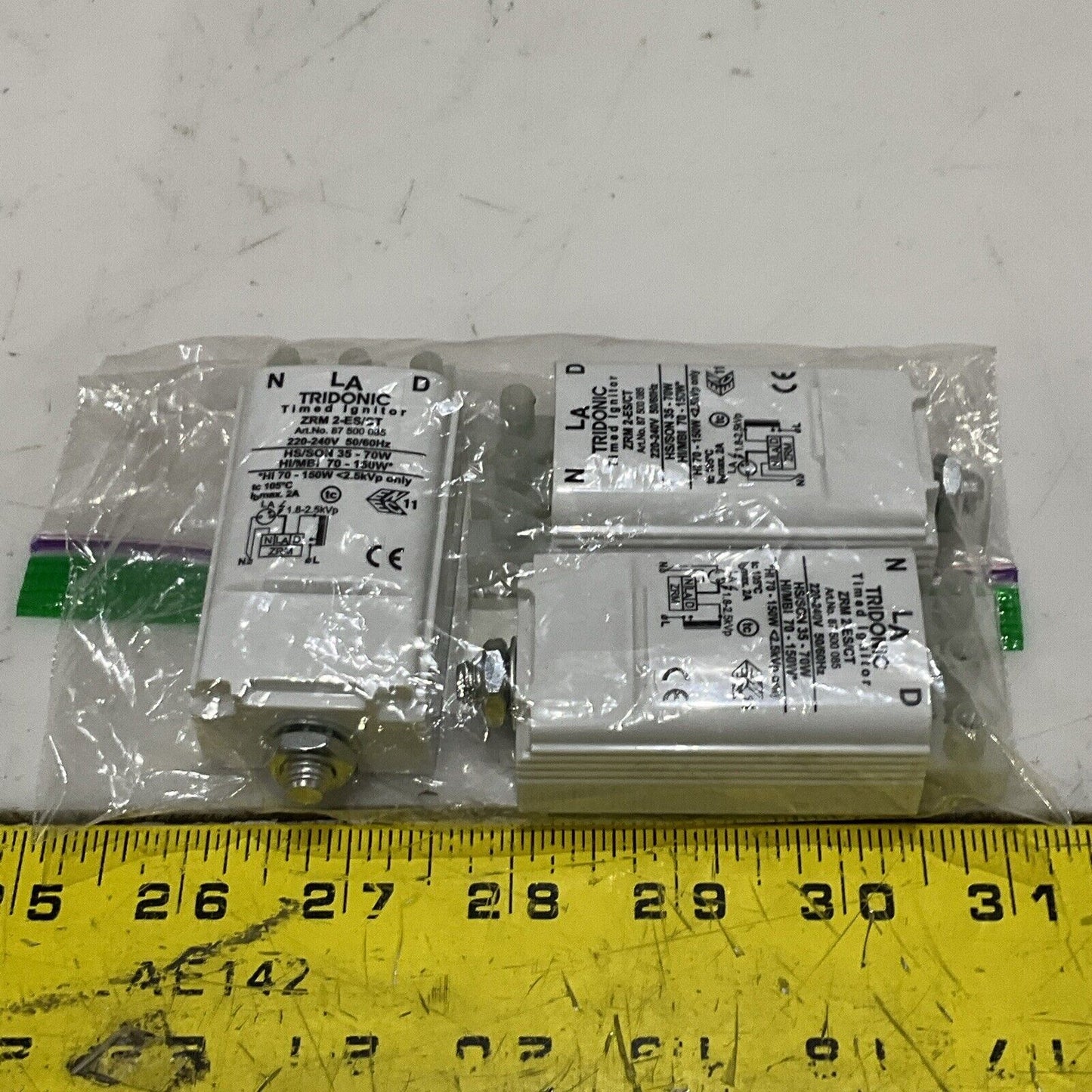 LA TRIDONIC ZRM 2-ES/CT TIMED IGNITOR 87 500 085 220-240V 50/60HZ LOT OF 3 C2H